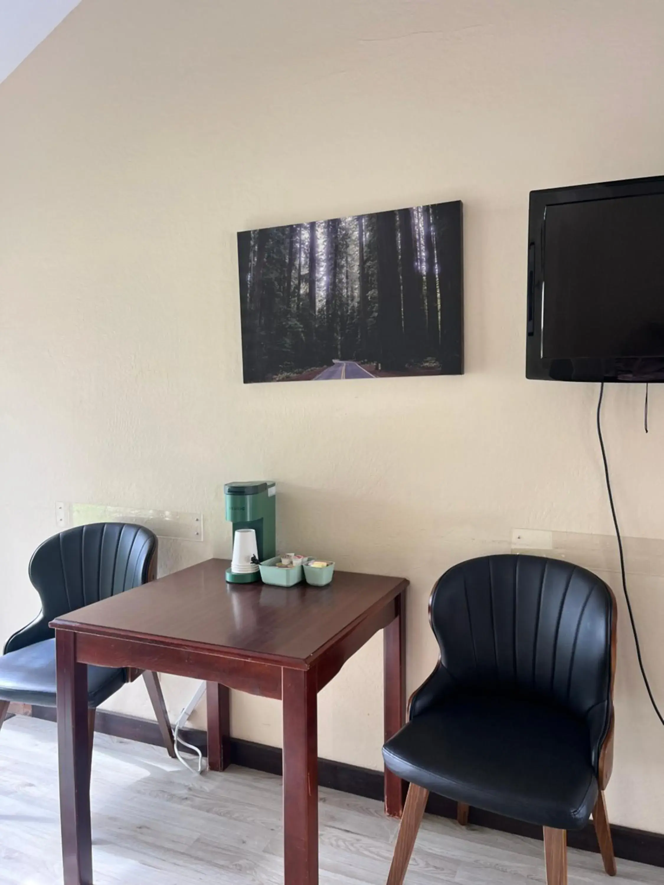 Deluxe Queen Room in Dean Creek Resort Deluxe Queen Room in Dean Creek Resort