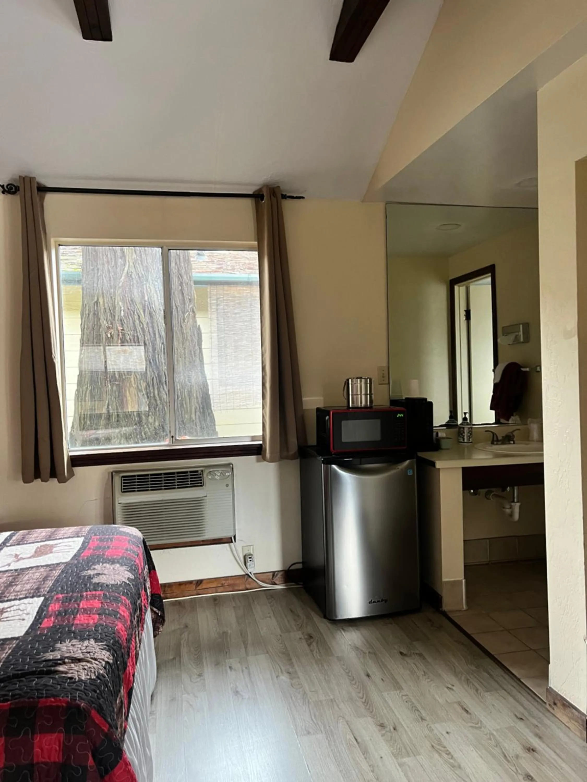 Bed in Dean Creek Resort