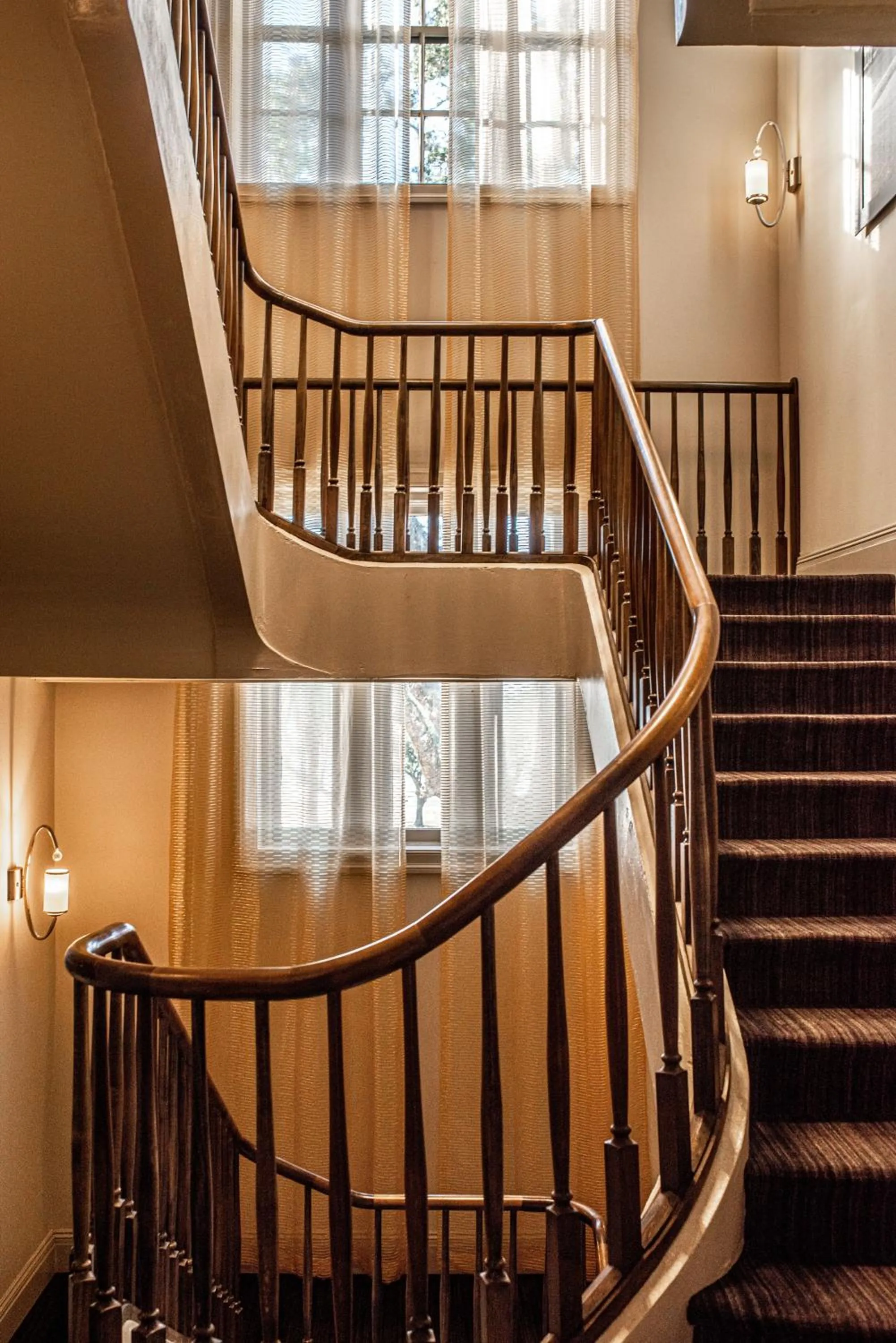 Lobby or reception in White House Hotel