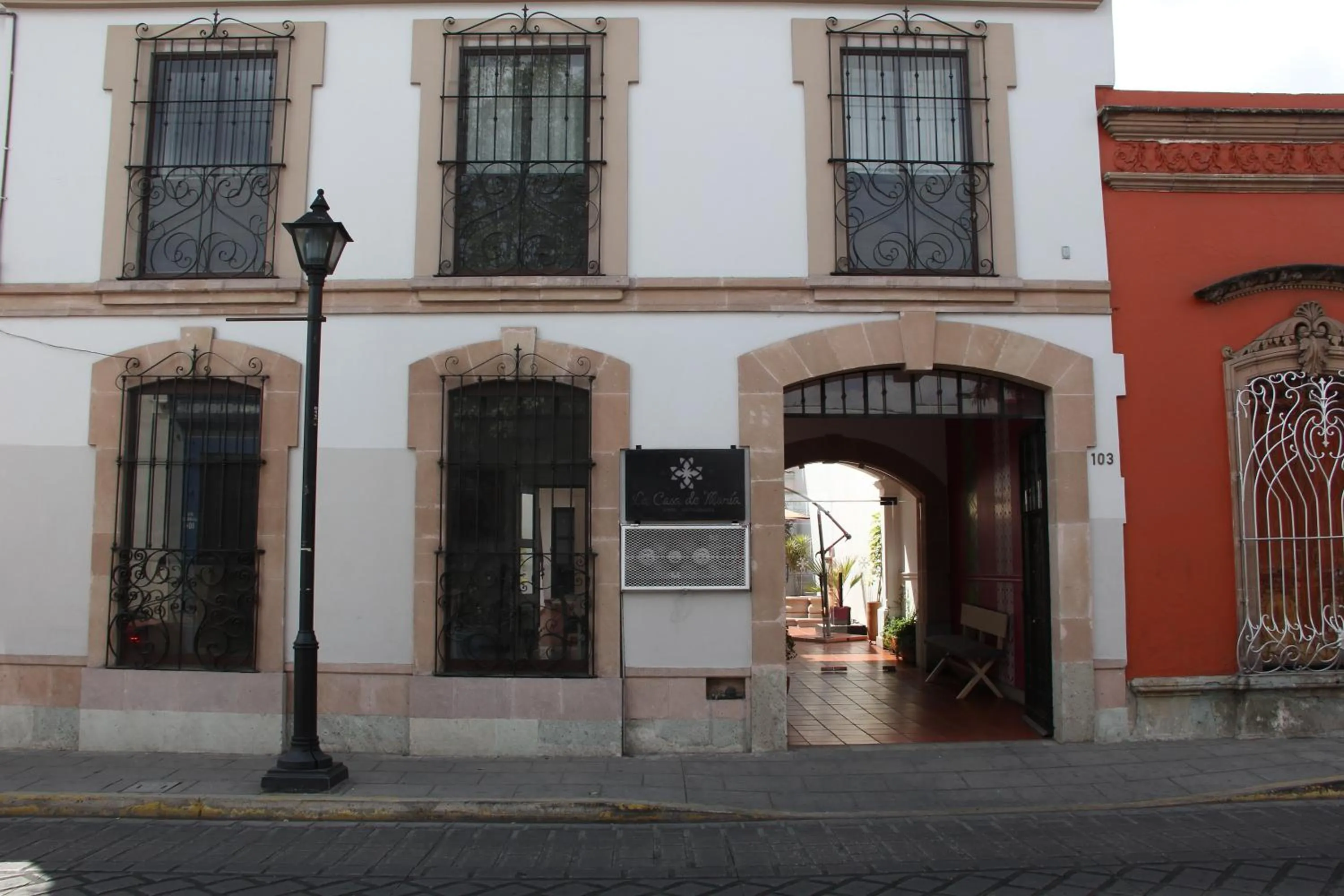 Facade/entrance in Hotel La Casa de María