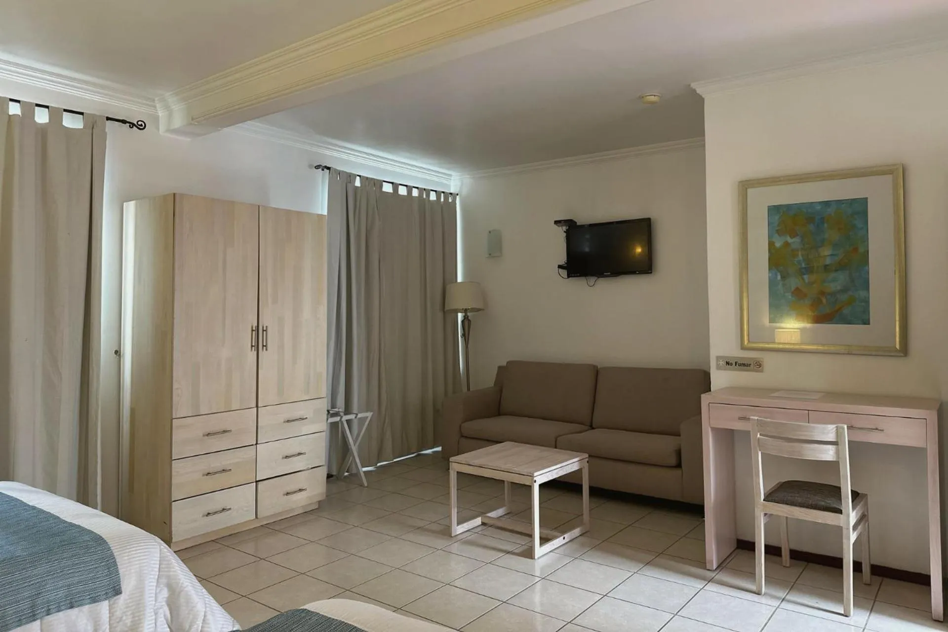 air conditioner, Bed in Hotel La Casa de María