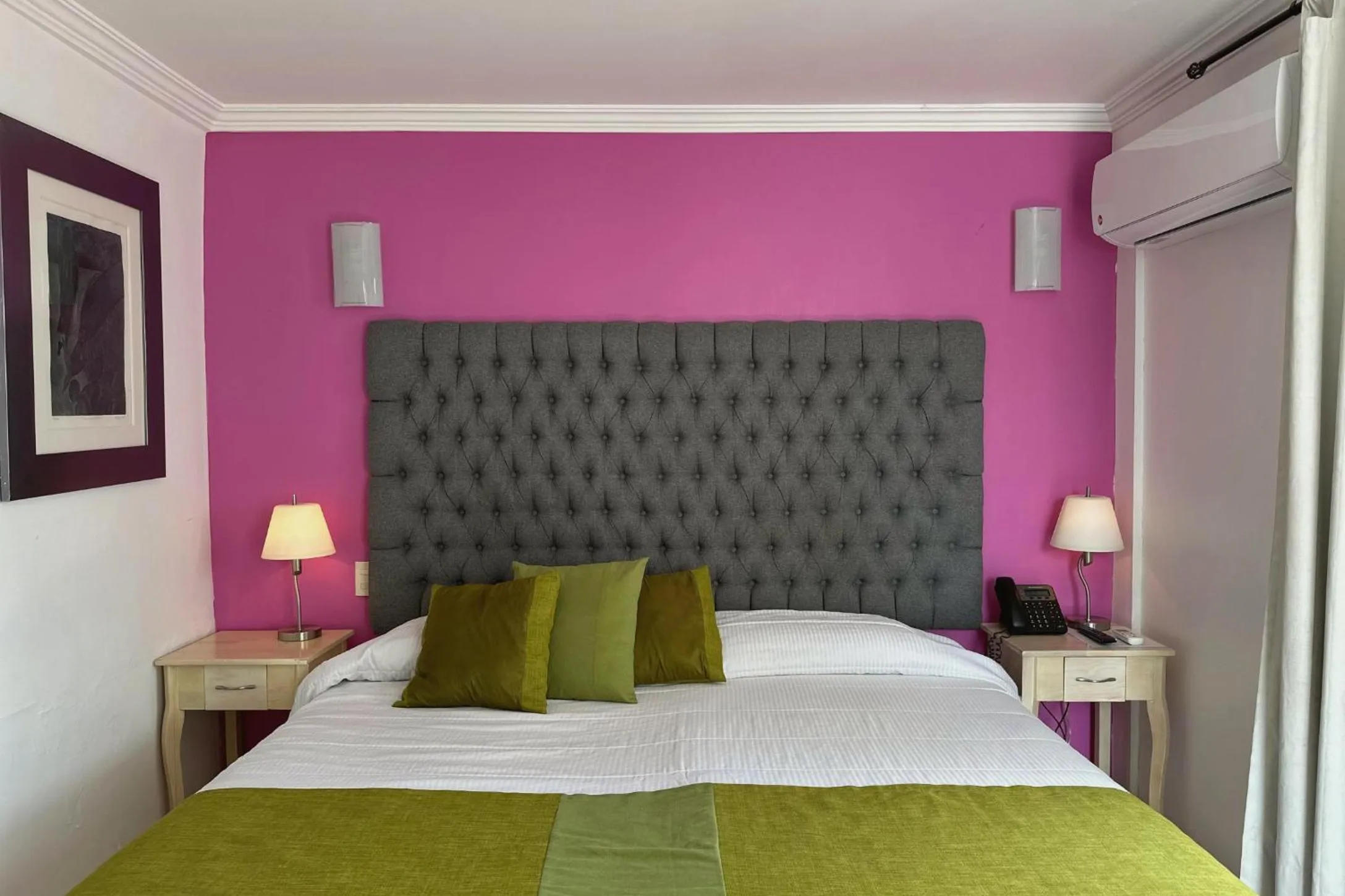 Balcony/Terrace, Bed in Hotel La Casa de María