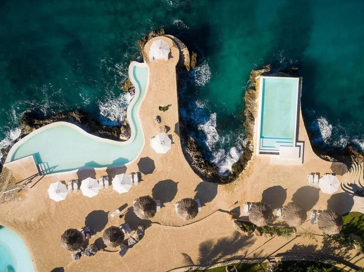 Swimming pool in TRACADERO Beach Club & Holidays Rentals