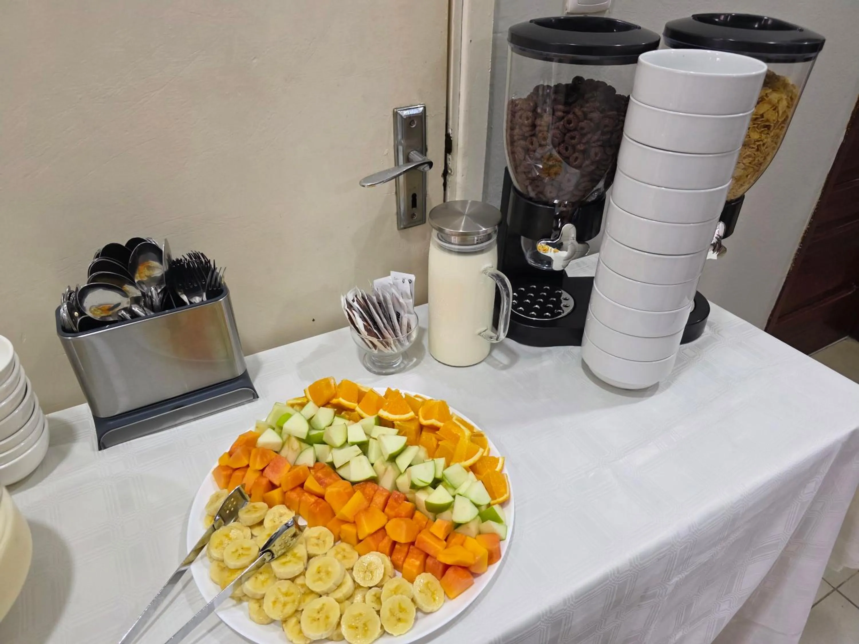 Breakfast in White Garden Hotel