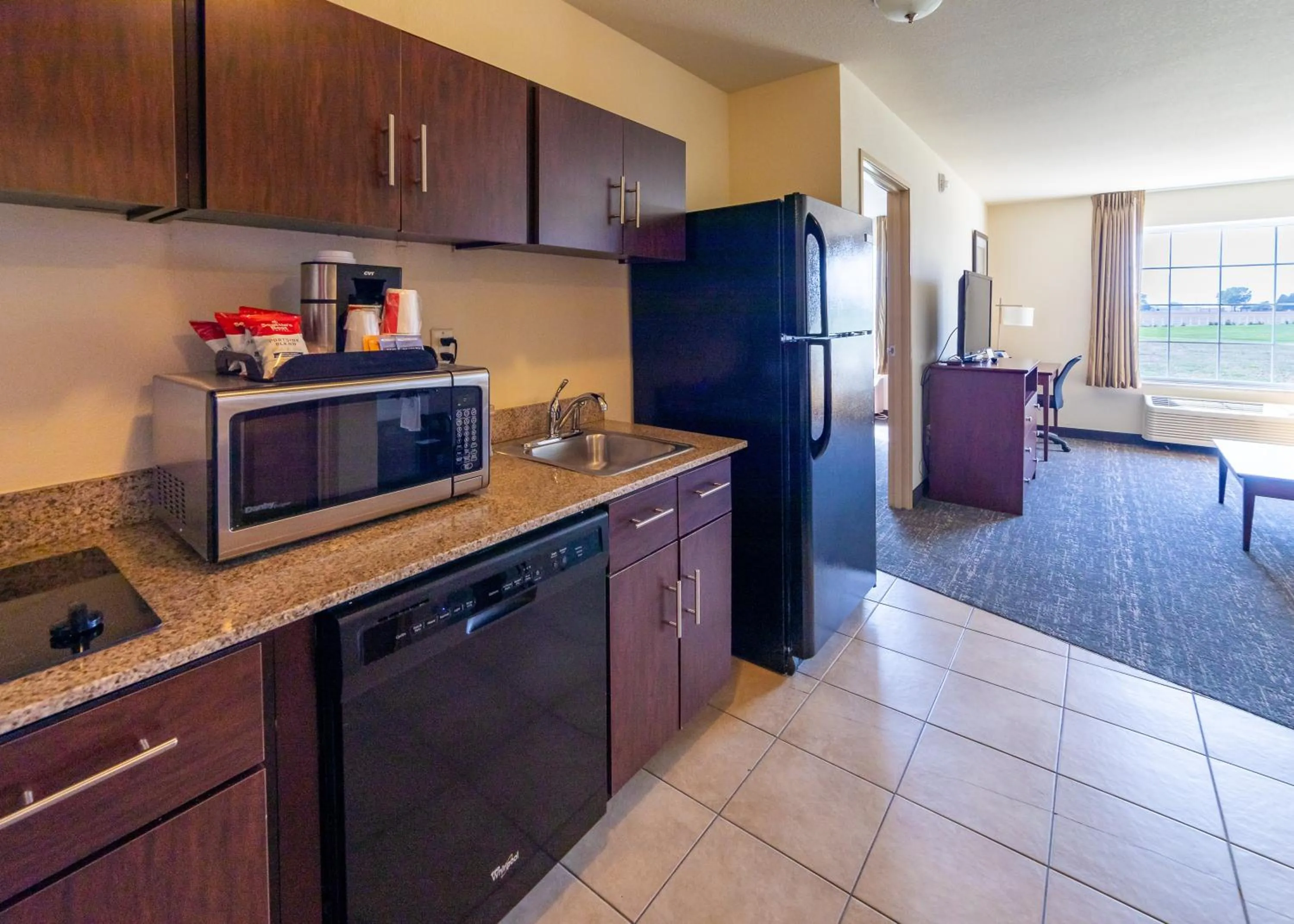 Kitchen or kitchenette in Cobblestone Inn and Suites - Eaton