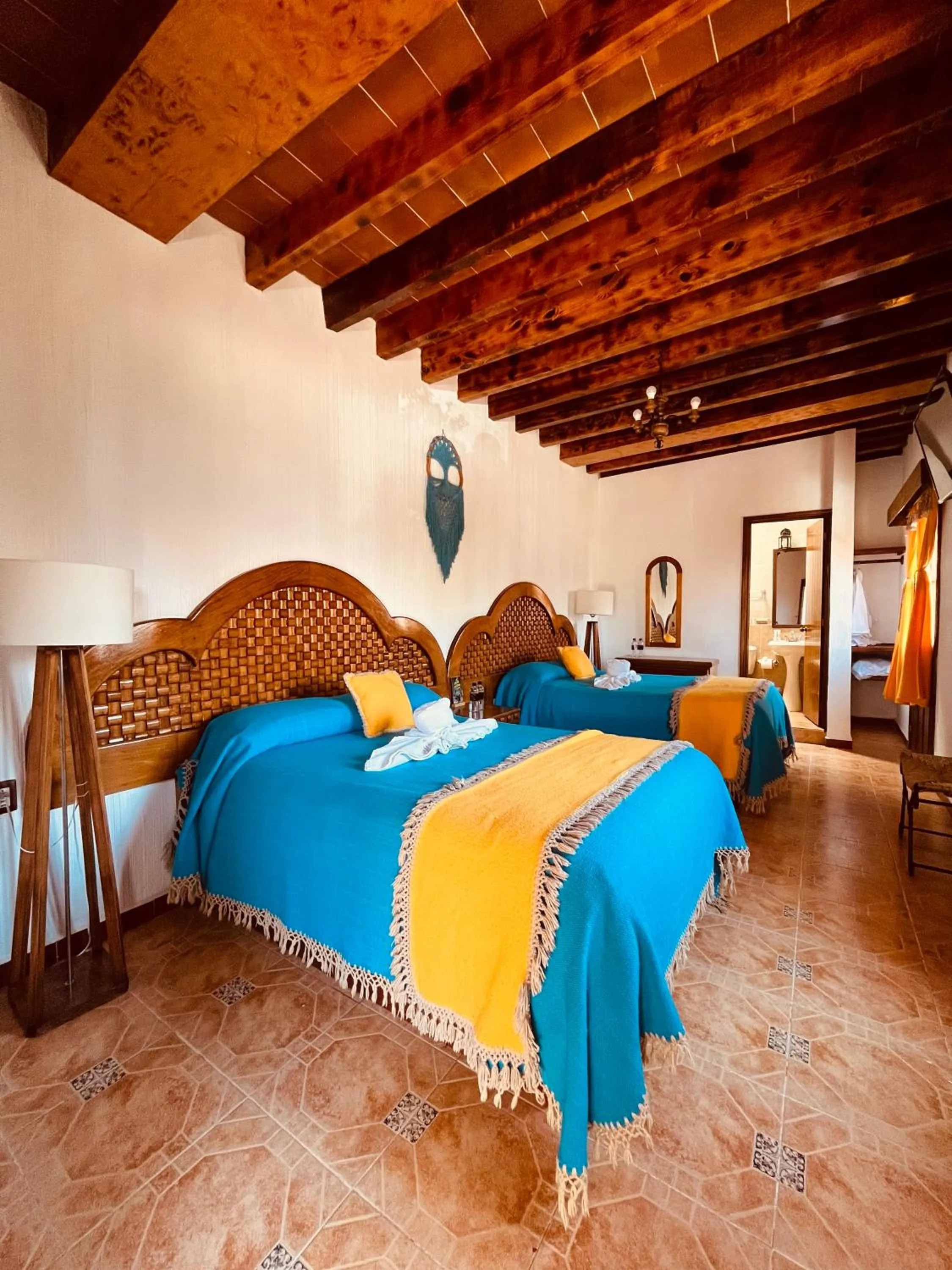 Photo of the whole room, Bed in Hotel El Aguila, Villa del Carbón