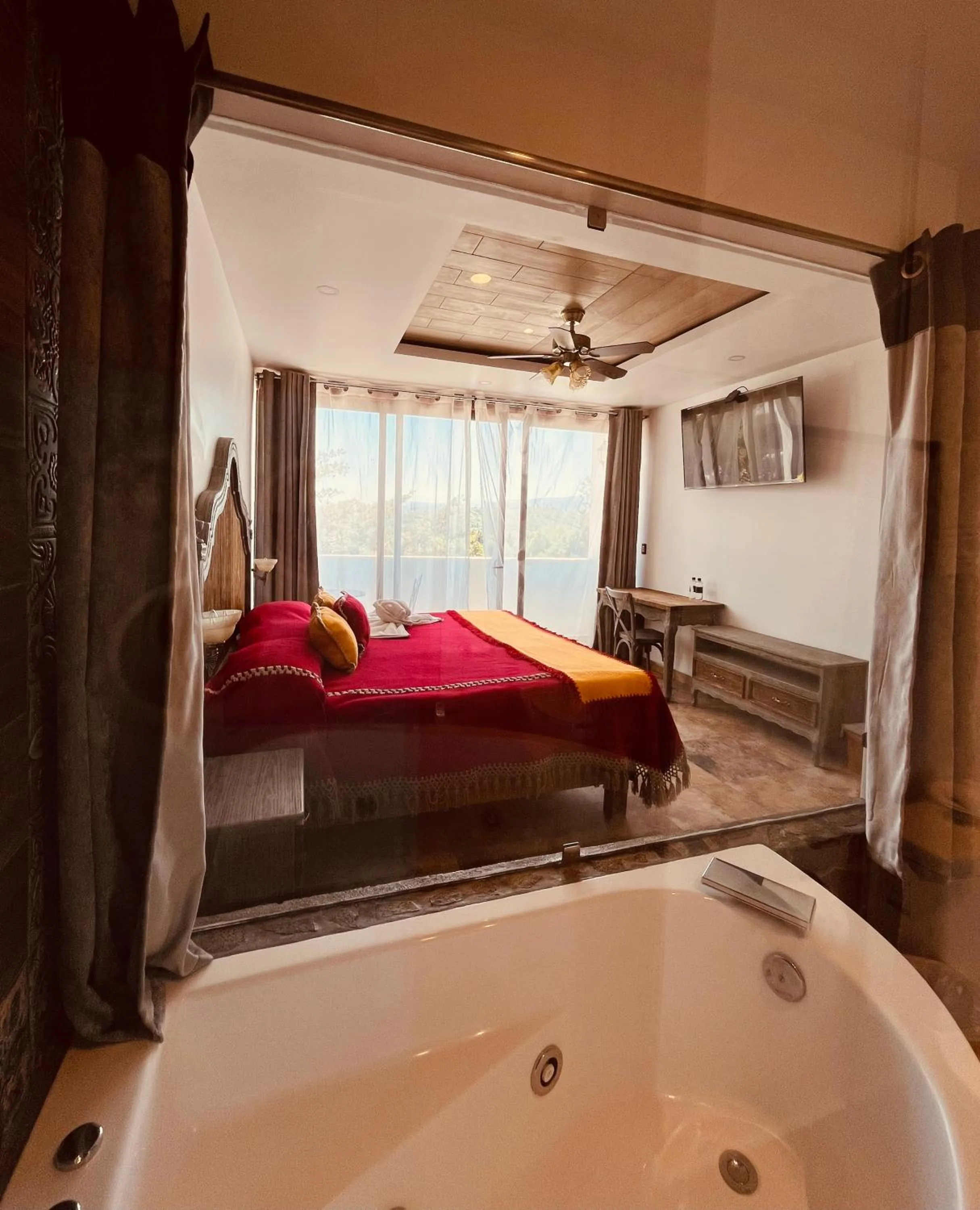 Photo of the whole room, Bed in Hotel El Aguila, Villa del Carbón