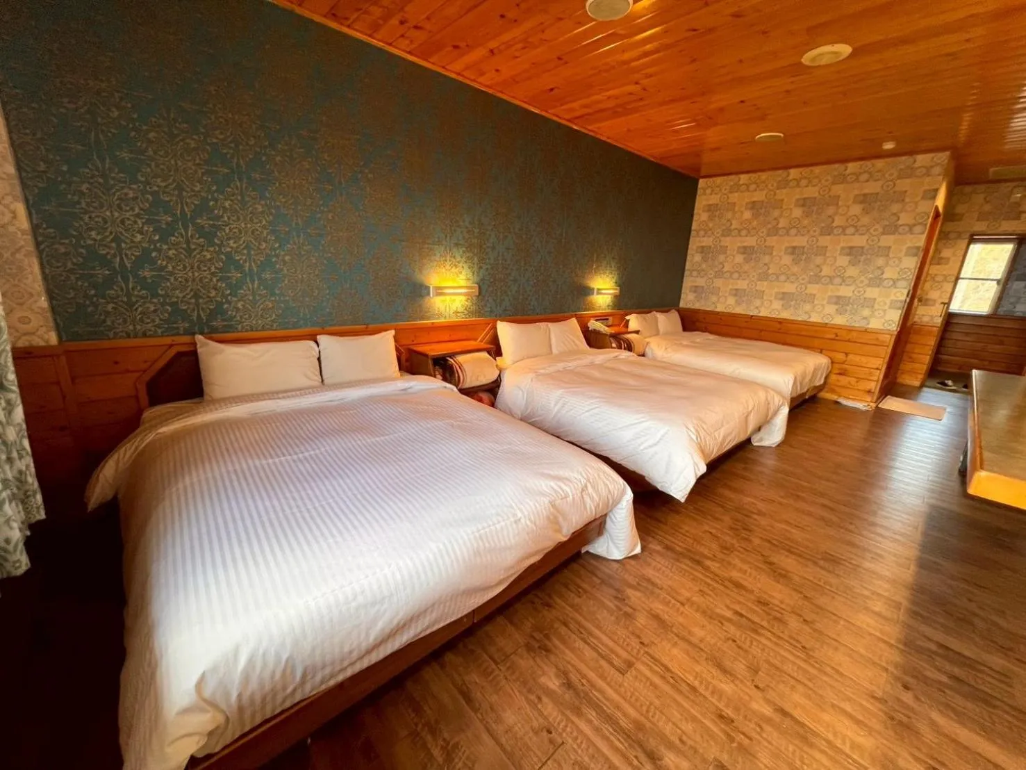 Bed in Liching Garden Villa