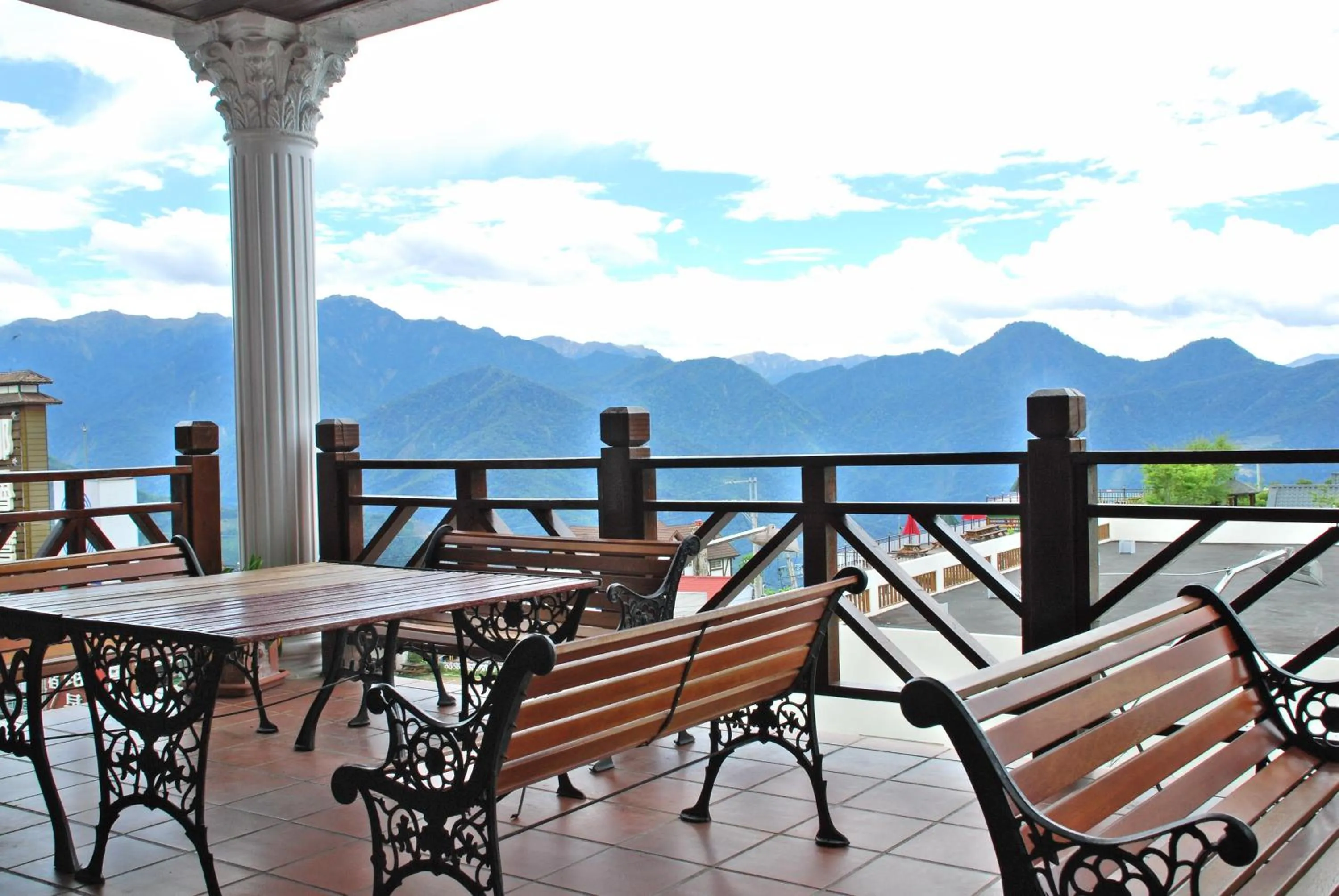 Balcony/Terrace in Liching Garden Villa
