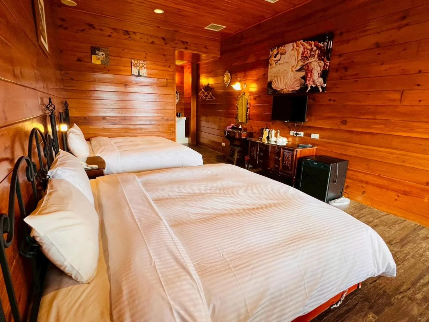 Bed in Liching Garden Villa