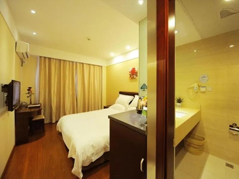 Greentree Inn Shanghai West Huaxia Road Metro Station Express Hotel