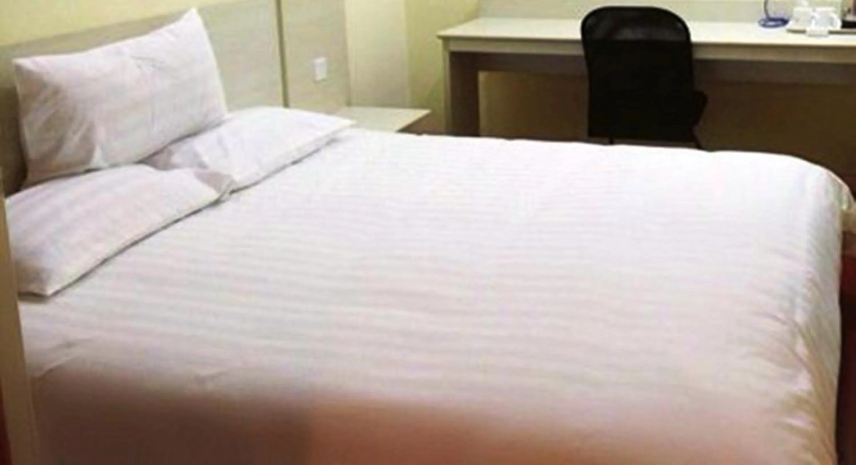 Greentree Inn Shanghai West Huaxia Road Metro Station Express Hotel