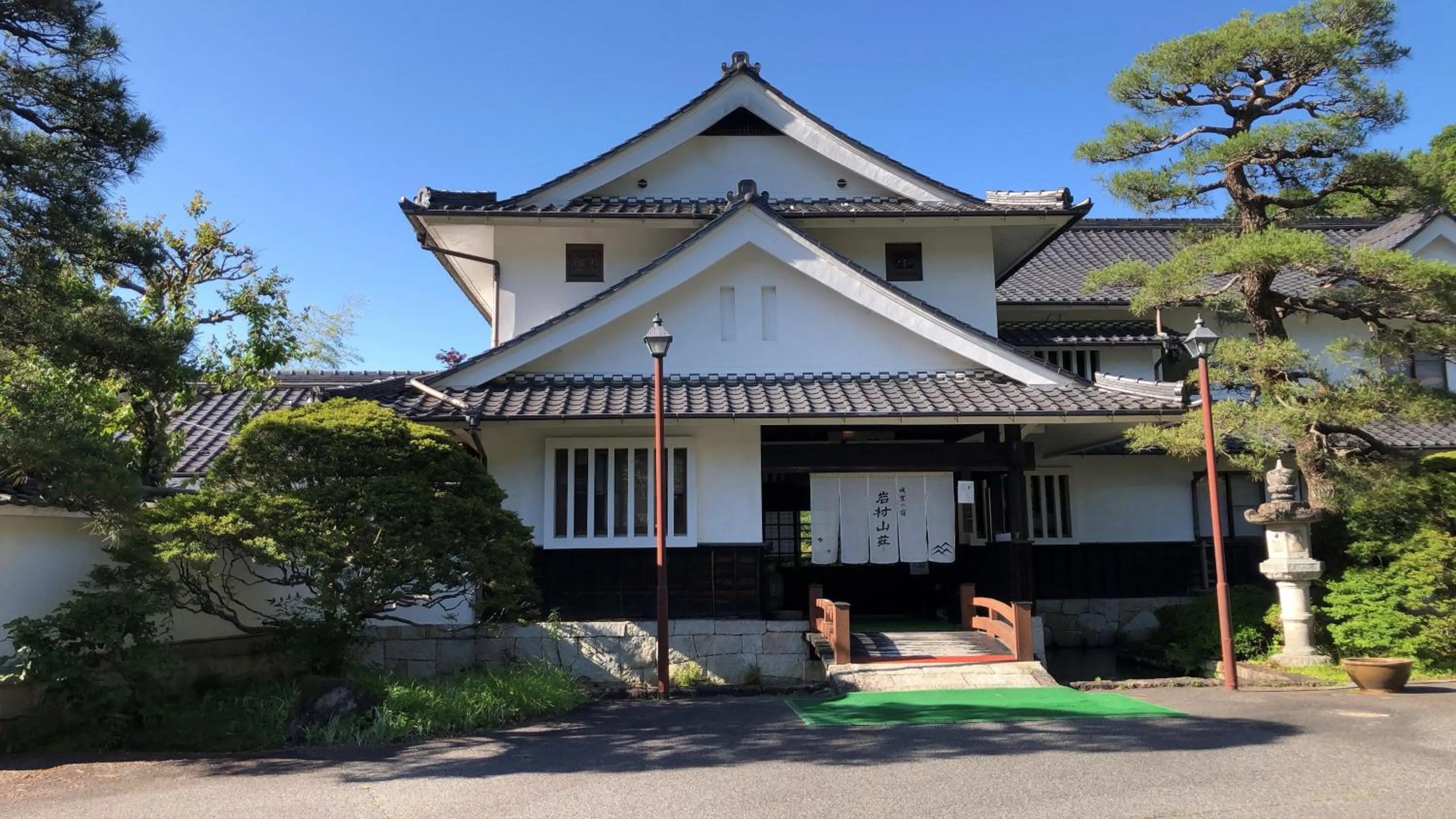 Property building in Iwamura Sanso