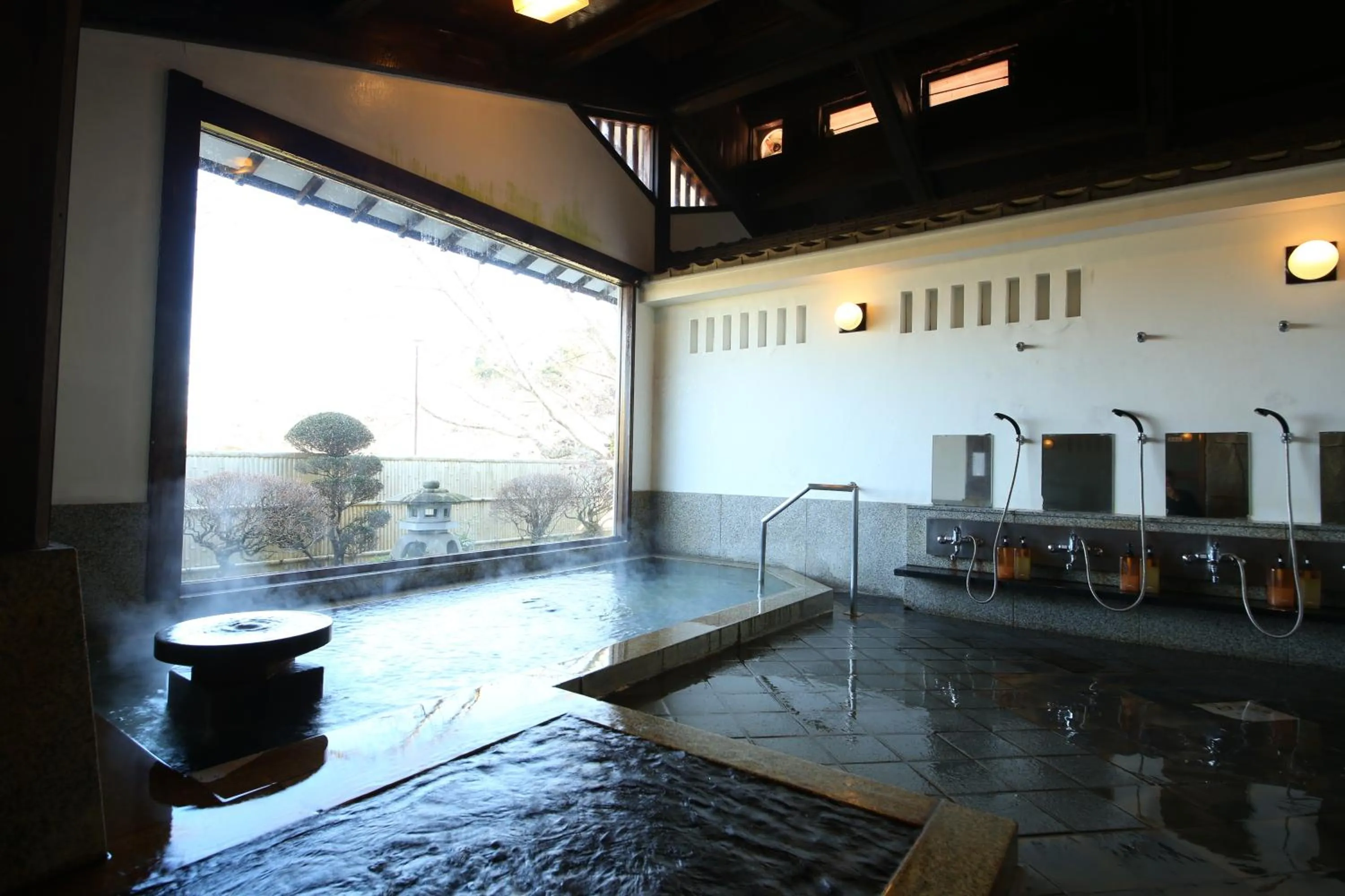 Public Bath in Iwamura Sanso