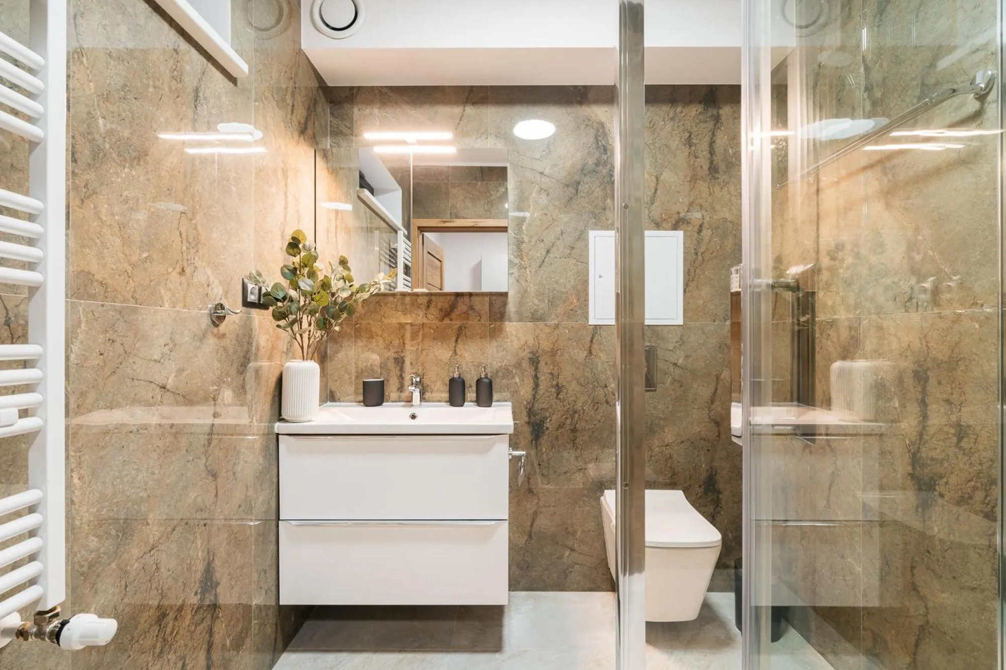 Shower in ORSO Rooms & Apartments - LoftAffair Collection