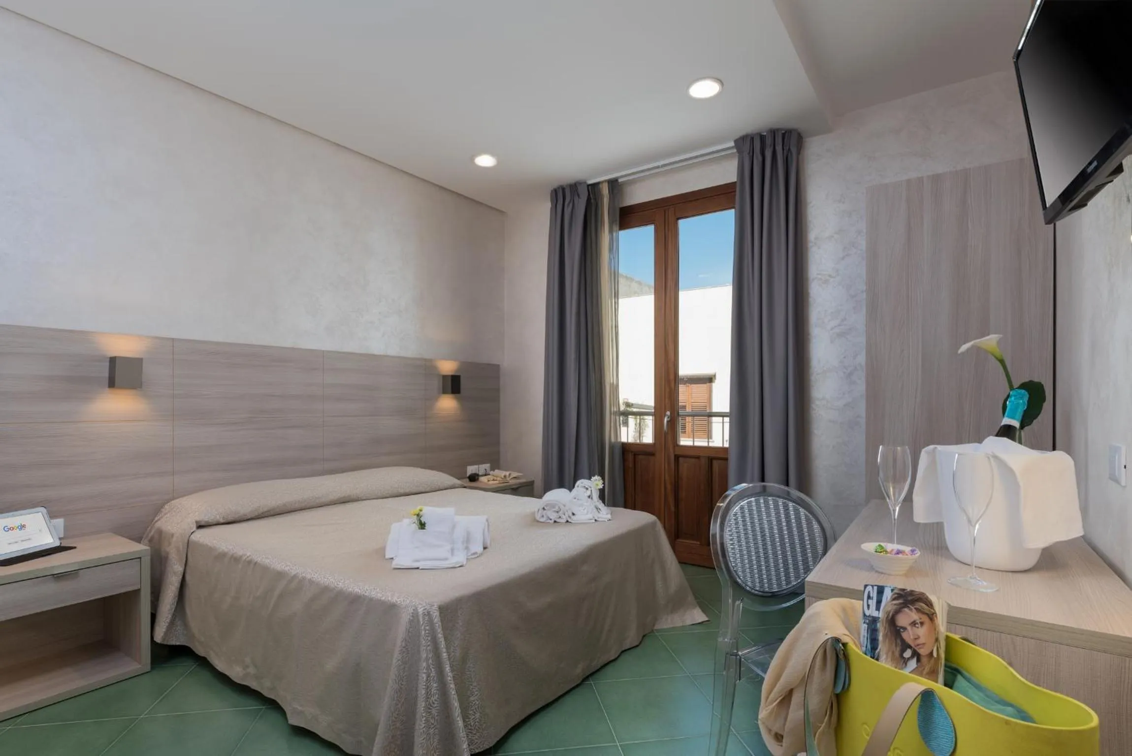 Bed in Hotel Biancolilla
