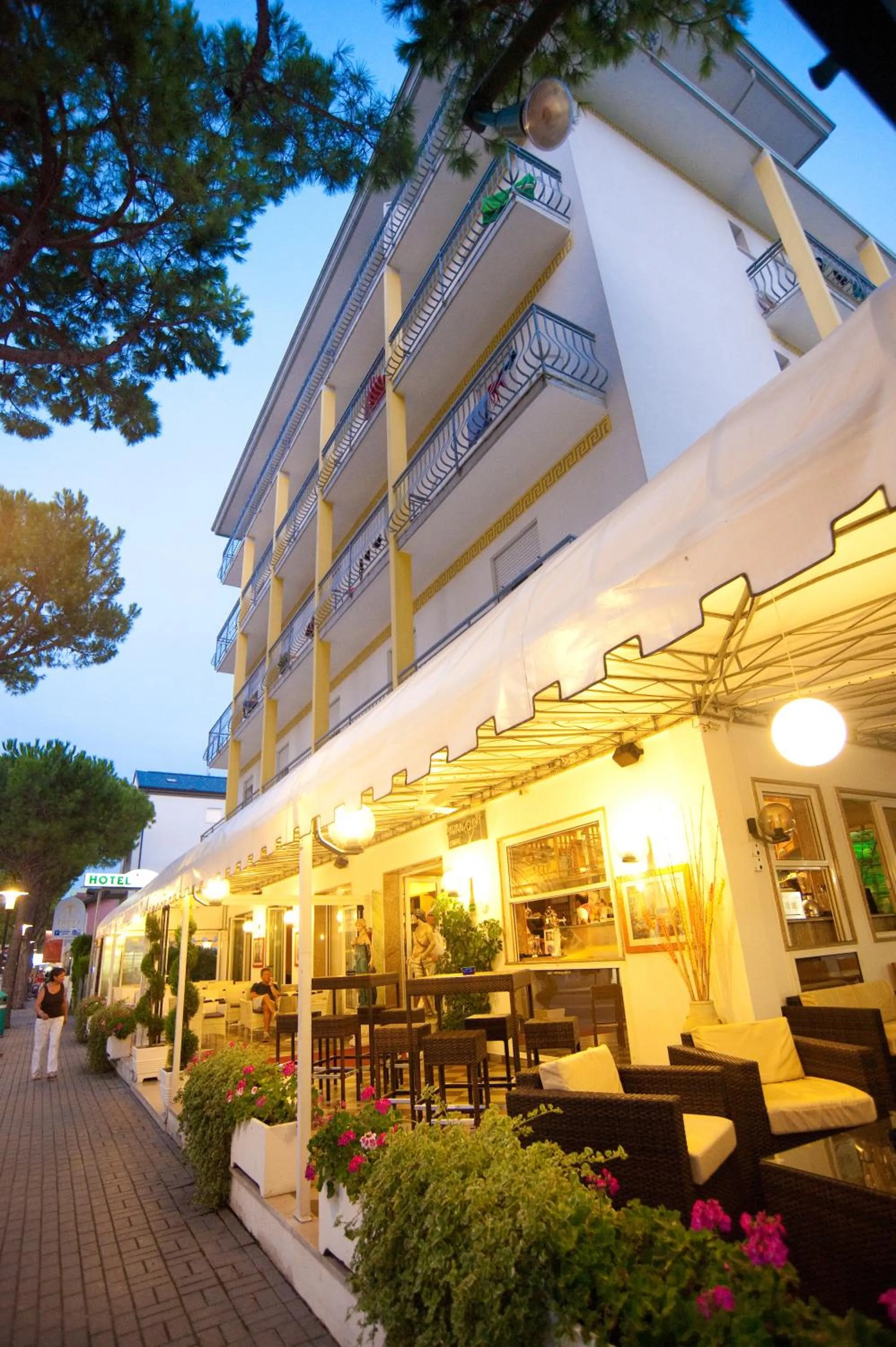 Facade/entrance in Hotel Roma