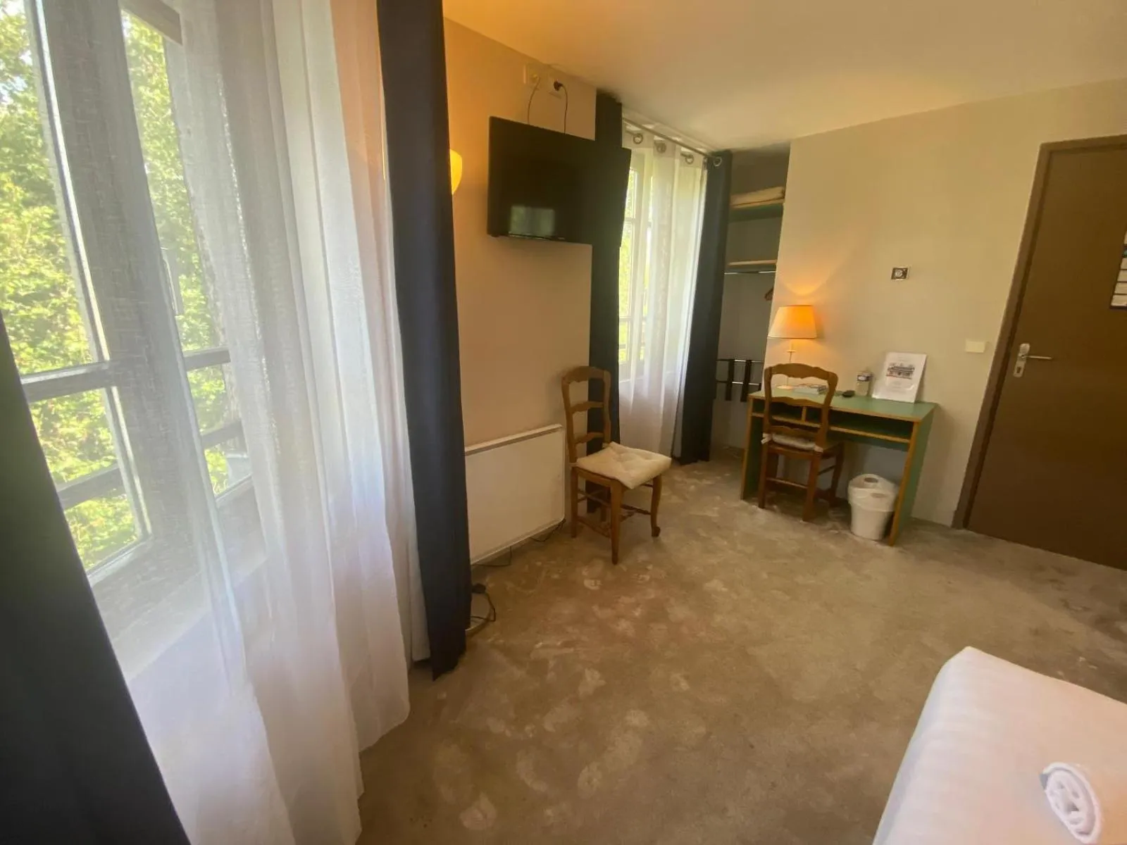 Hotel Paris Vesinet-LogisHotels et Domaine Evenementiel