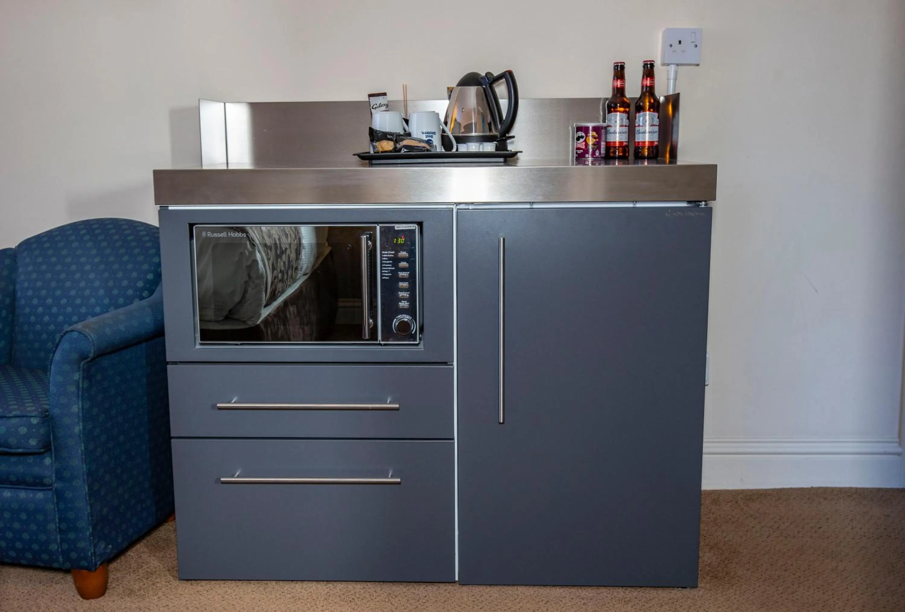 Kitchen or kitchenette in Best Western Manor Hotel
