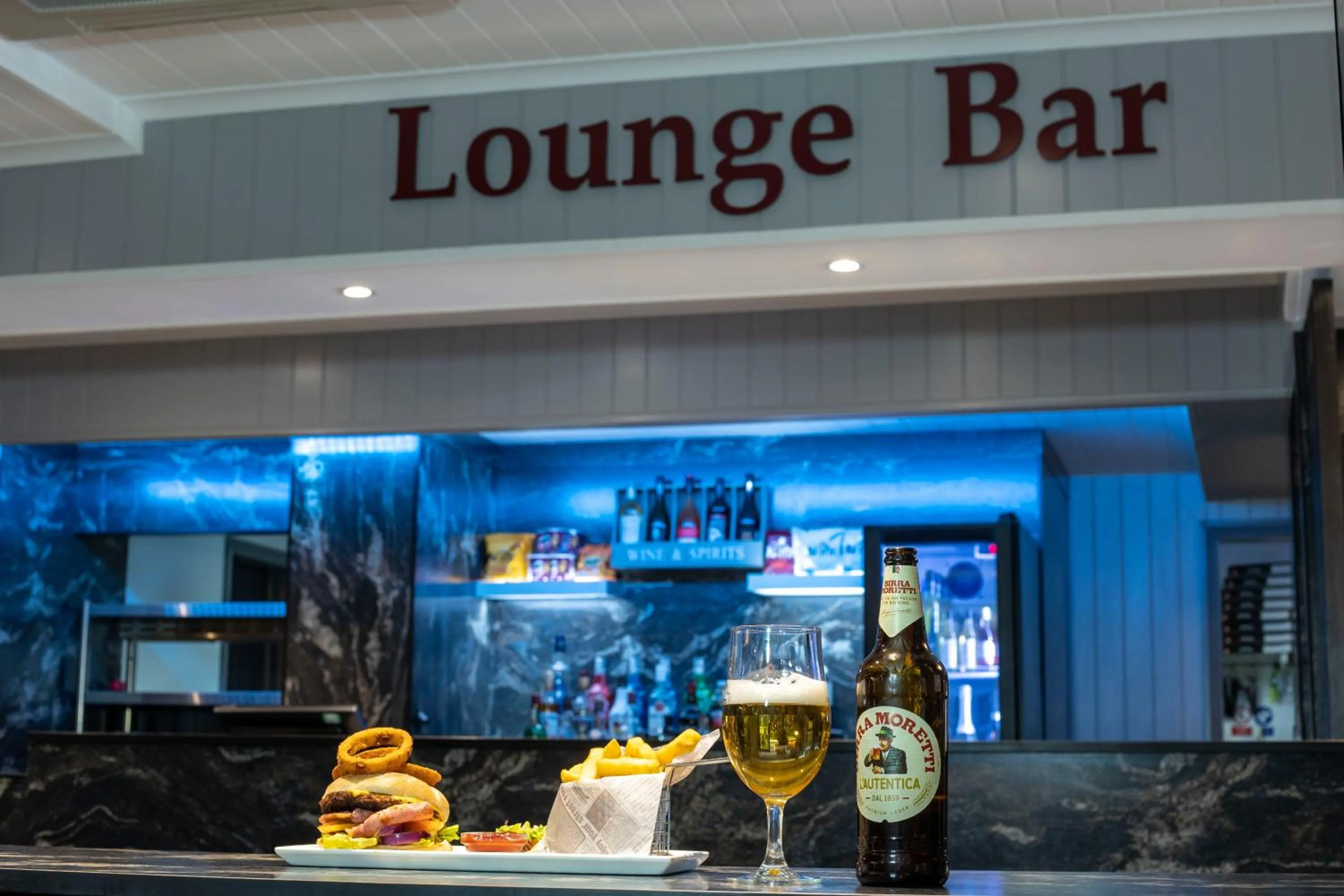 Lounge or bar in Best Western Manor Hotel