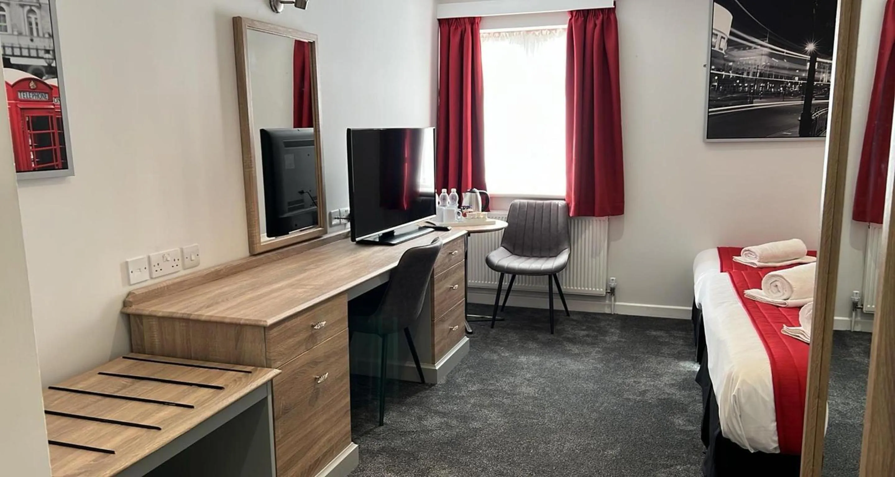 Bedroom, Bed in Best Western Andover