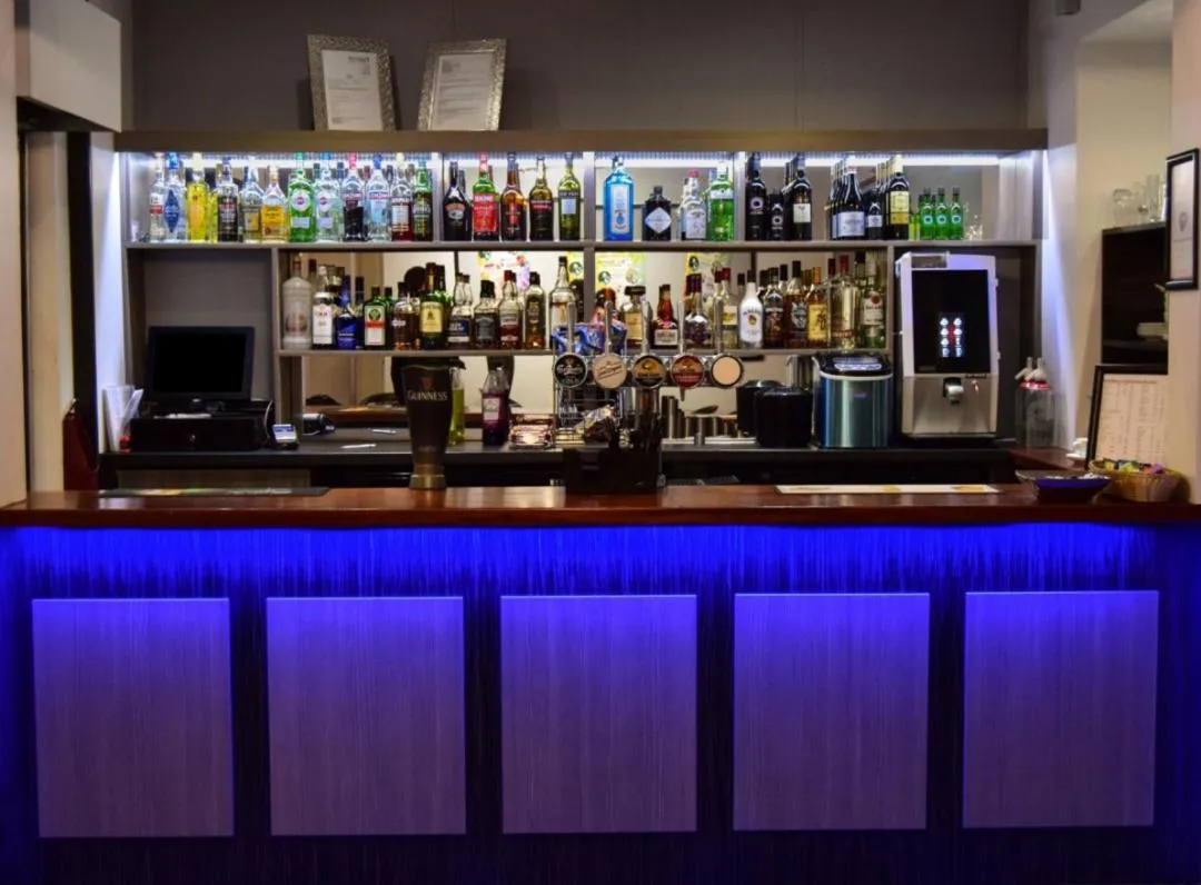 Lounge or bar in Best Western Andover