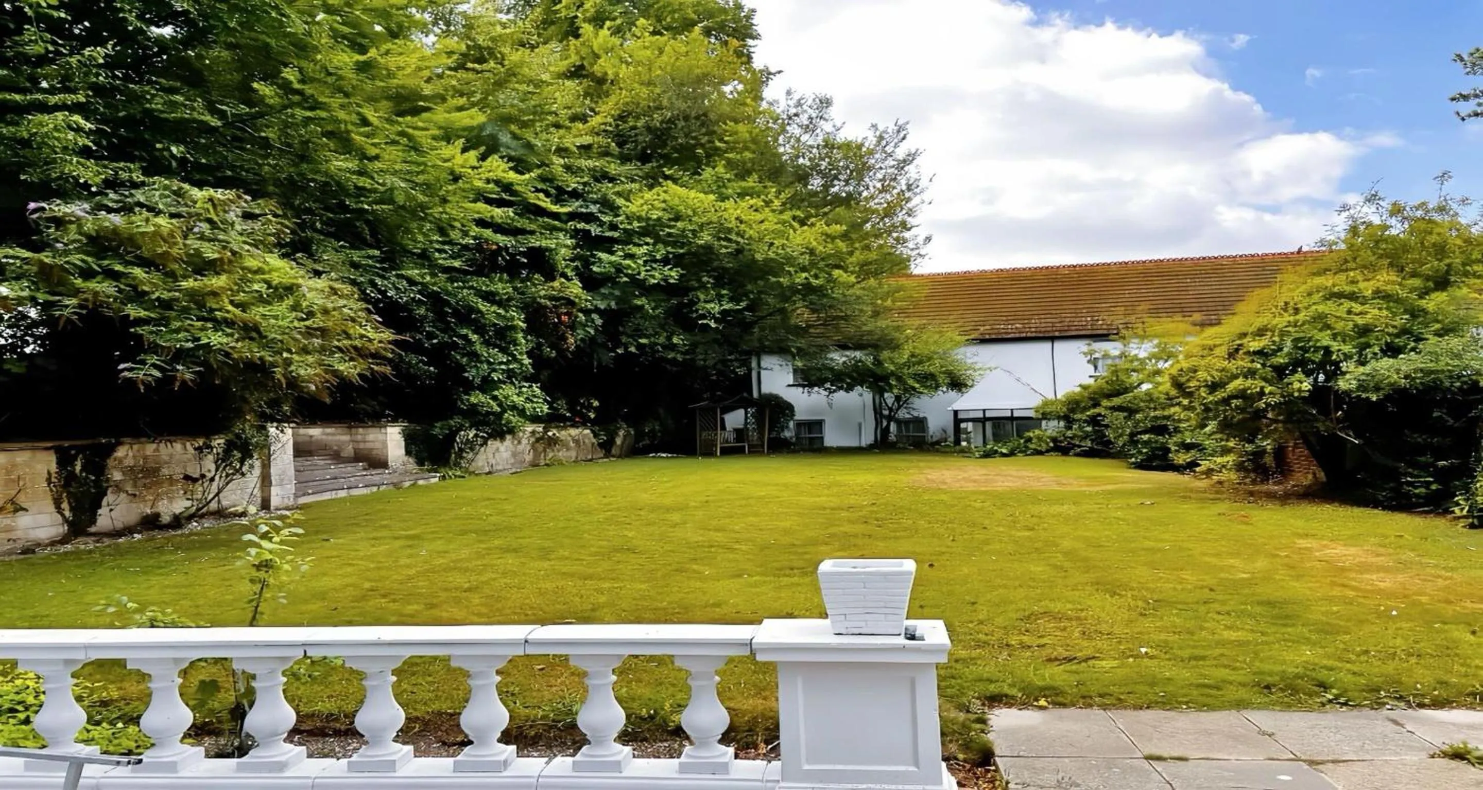 Property building in Best Western Andover