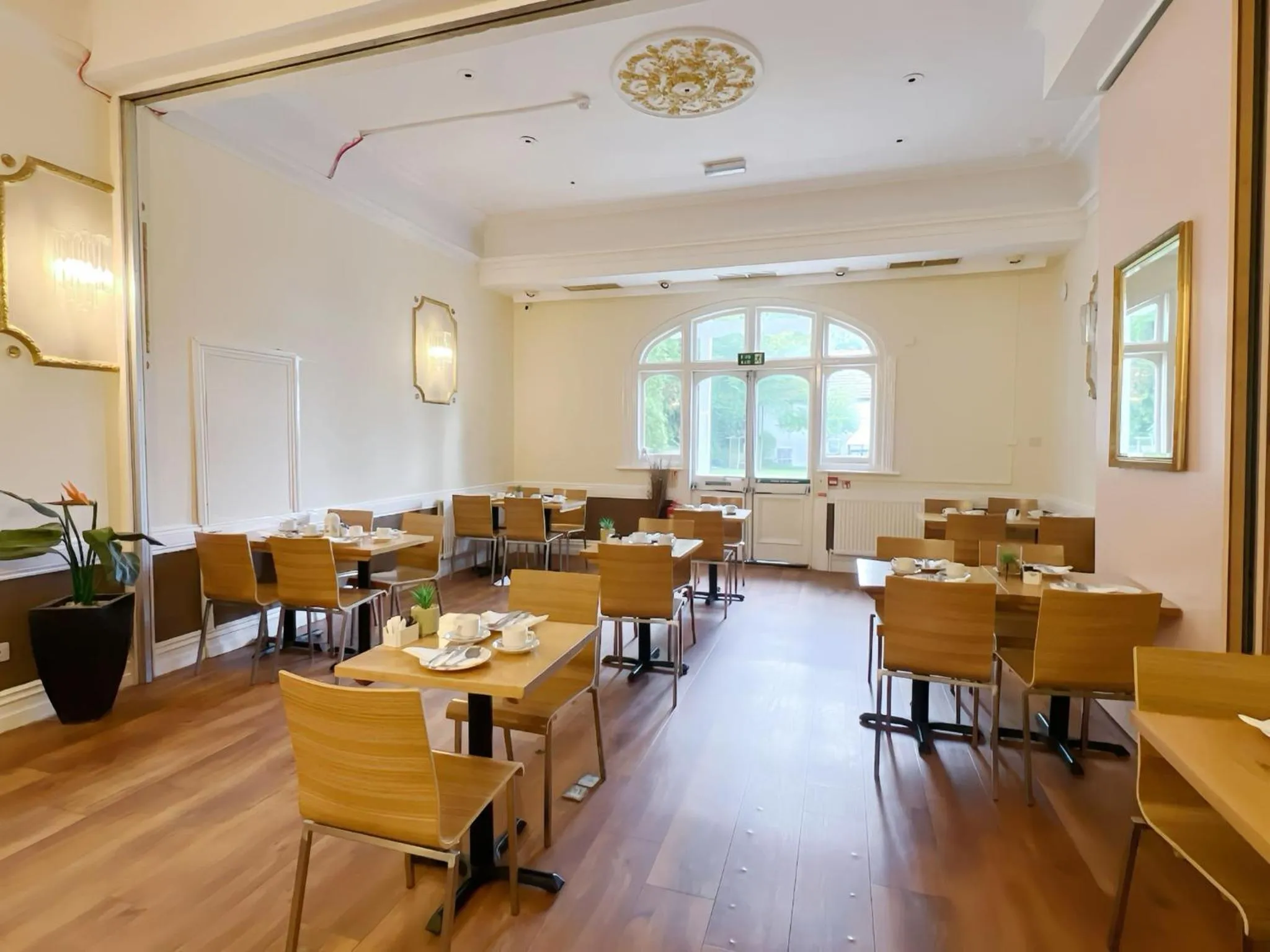 Breakfast in Best Western Andover