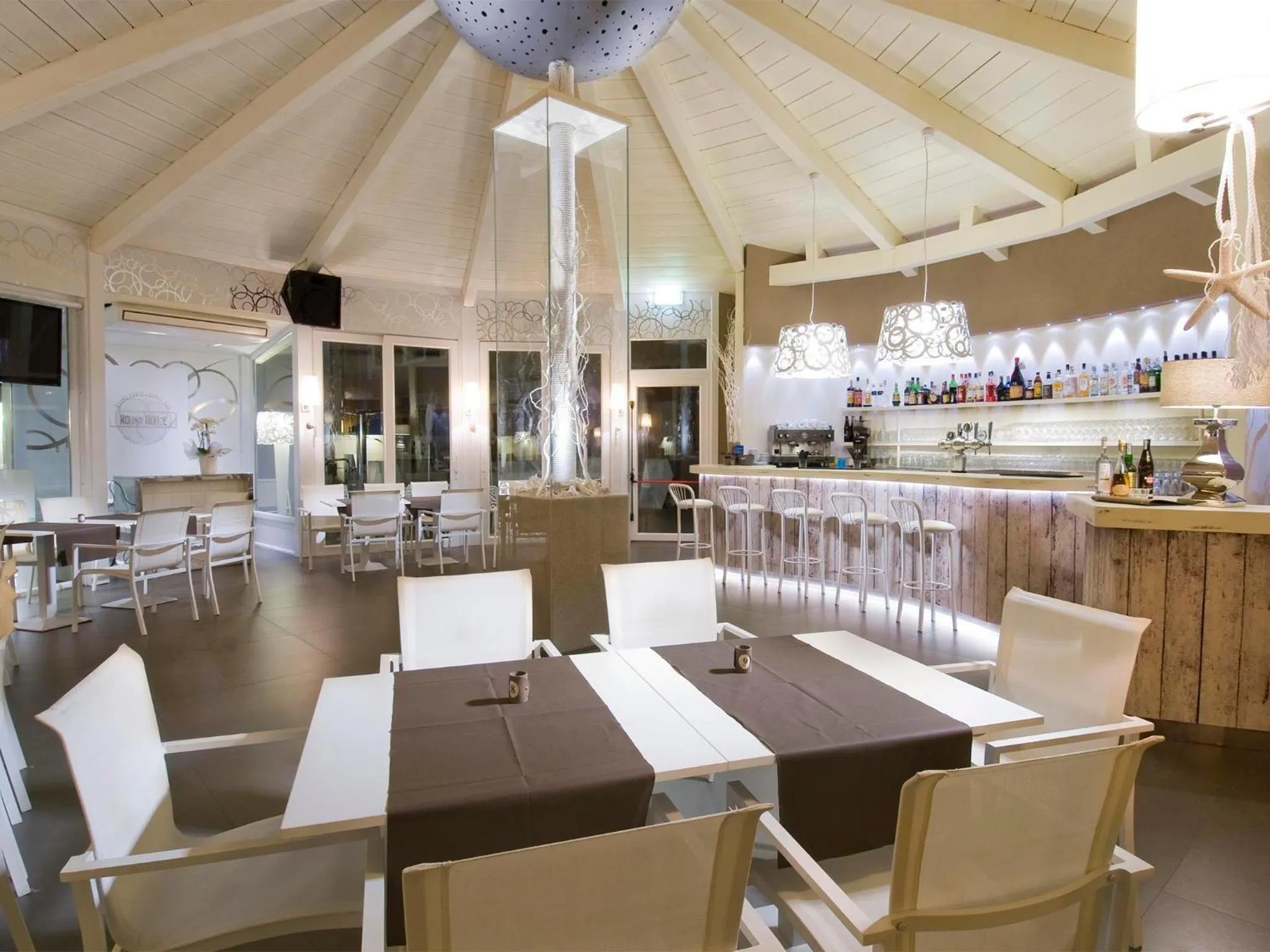 Lounge or bar in Hotel Pacific