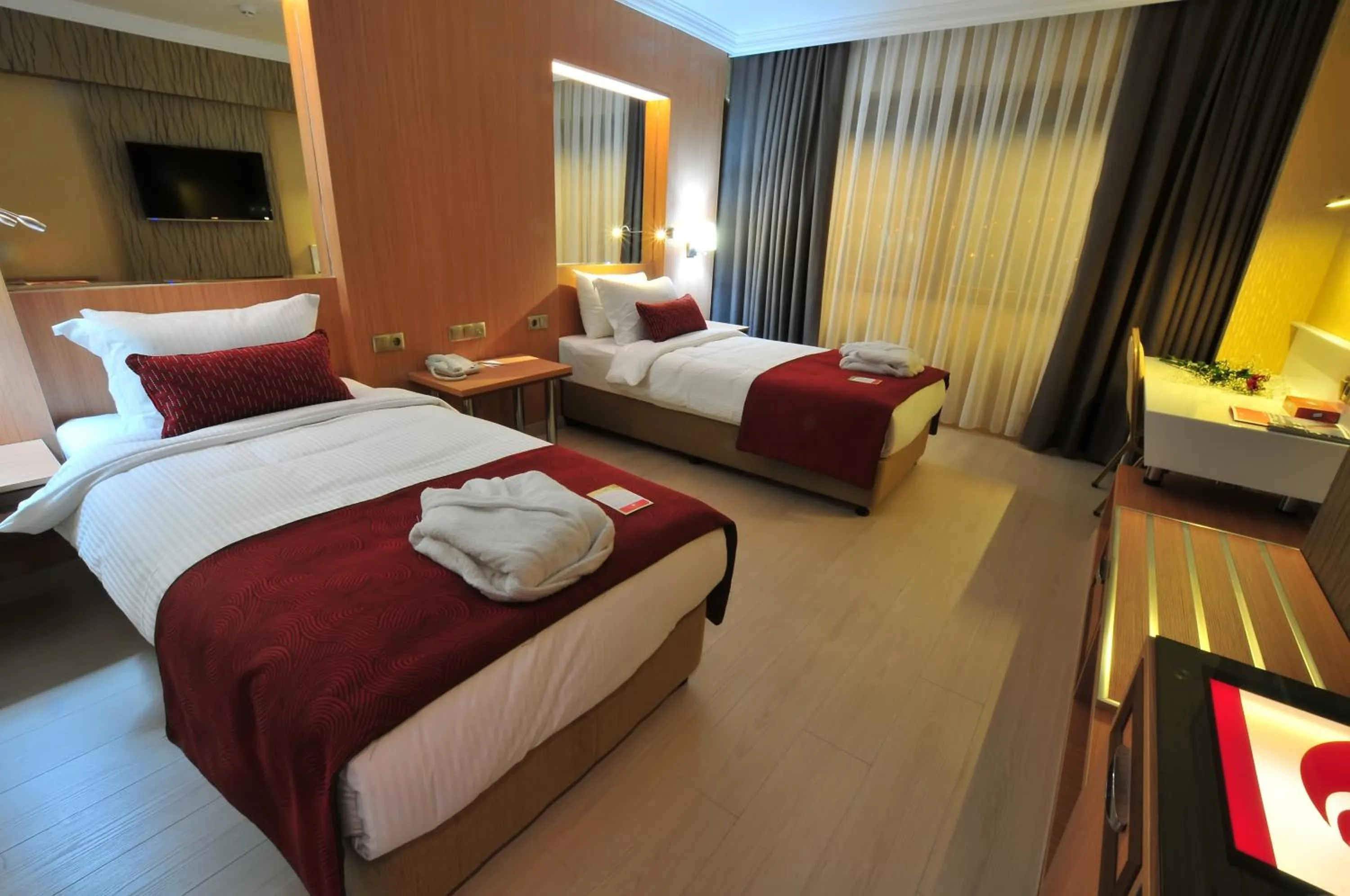 Photo of the whole room, Bed in Ramada Usak