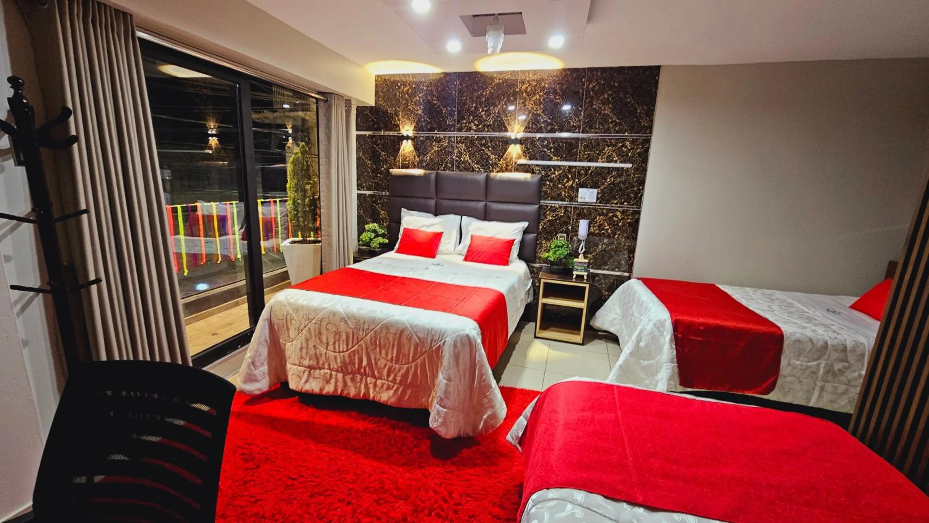 Photo of the whole room, Bed in Hotel del Valle