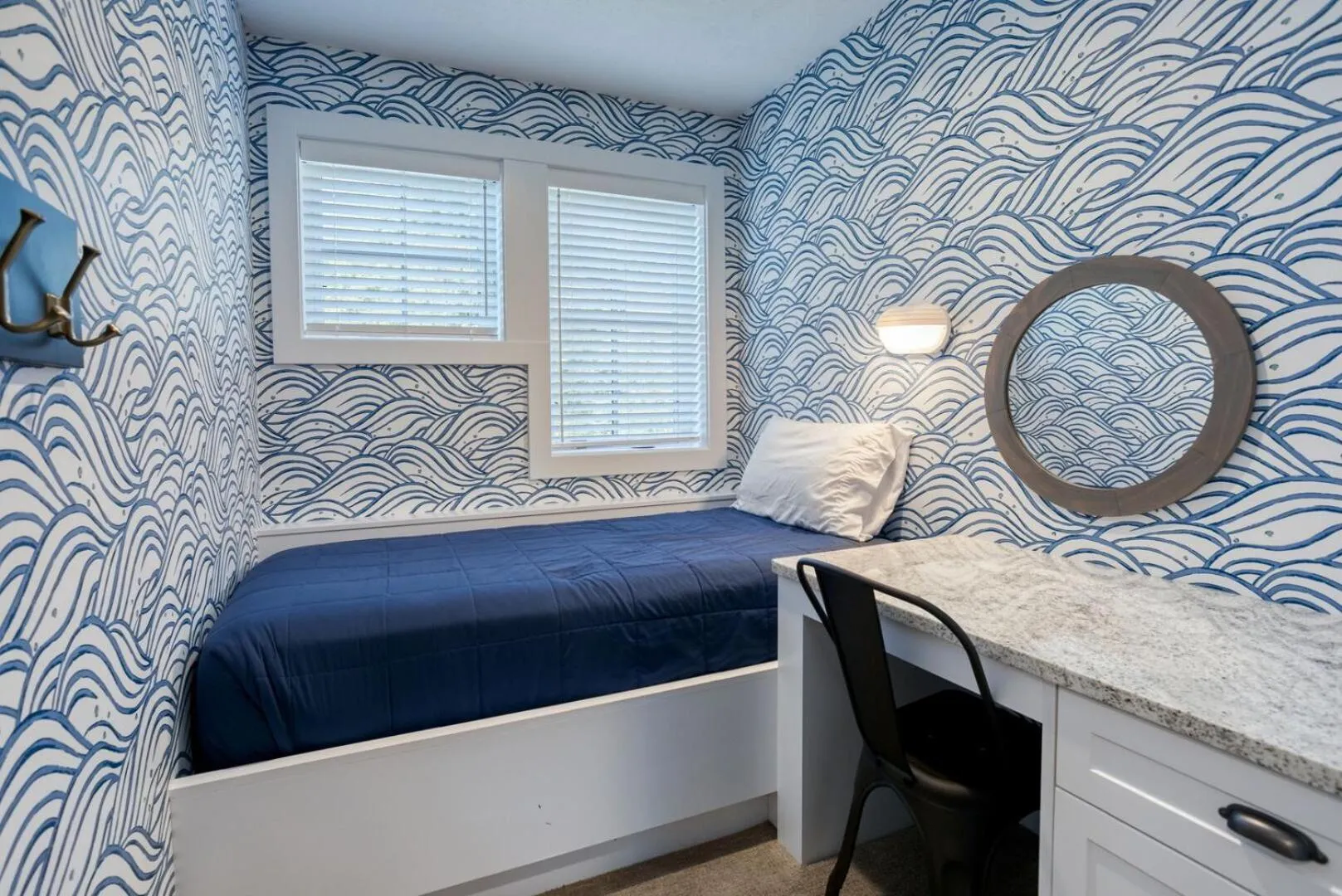 Bed in Lakemore Resort