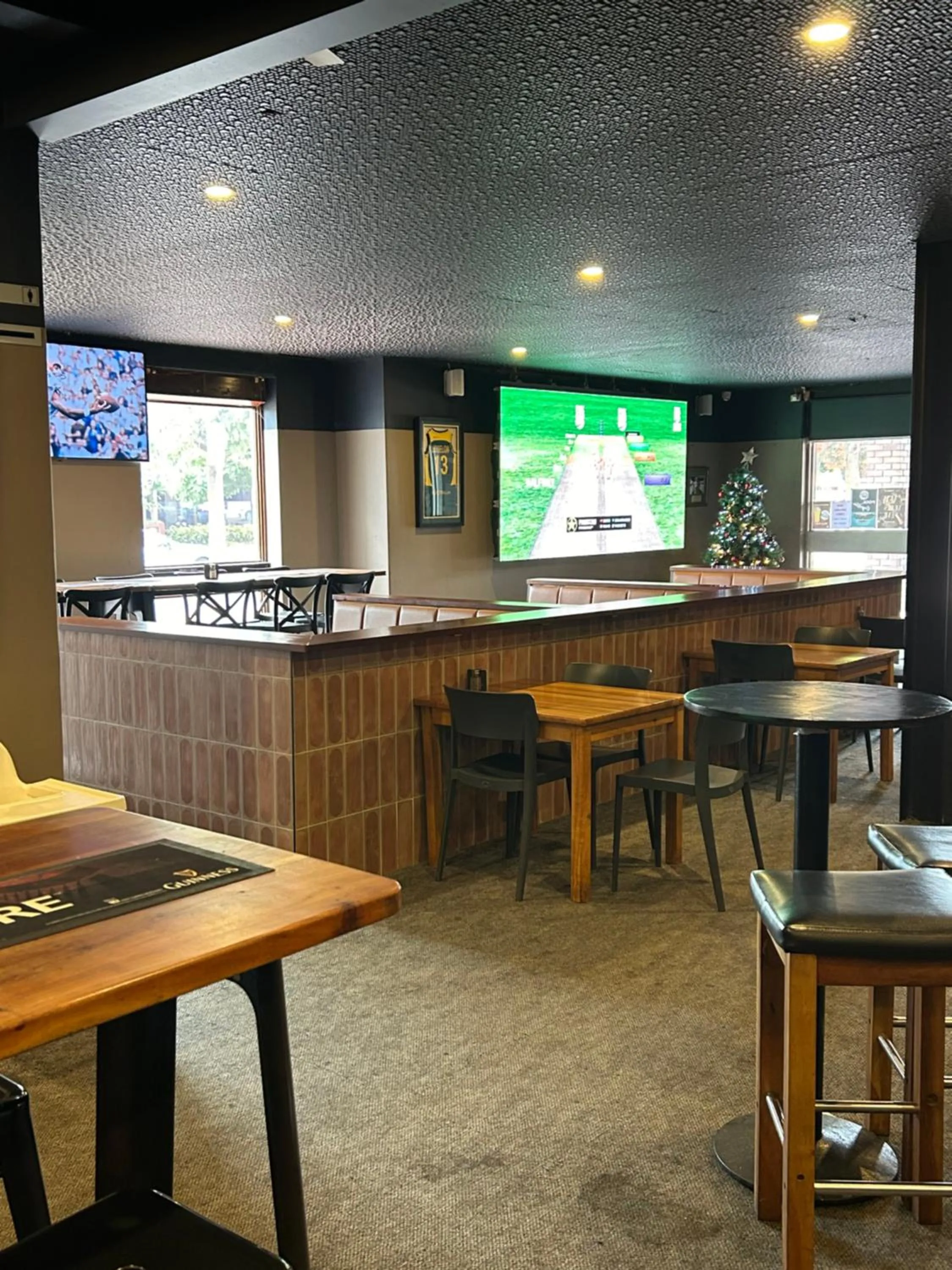 Restaurant/places to eat in Manjimup Hotel