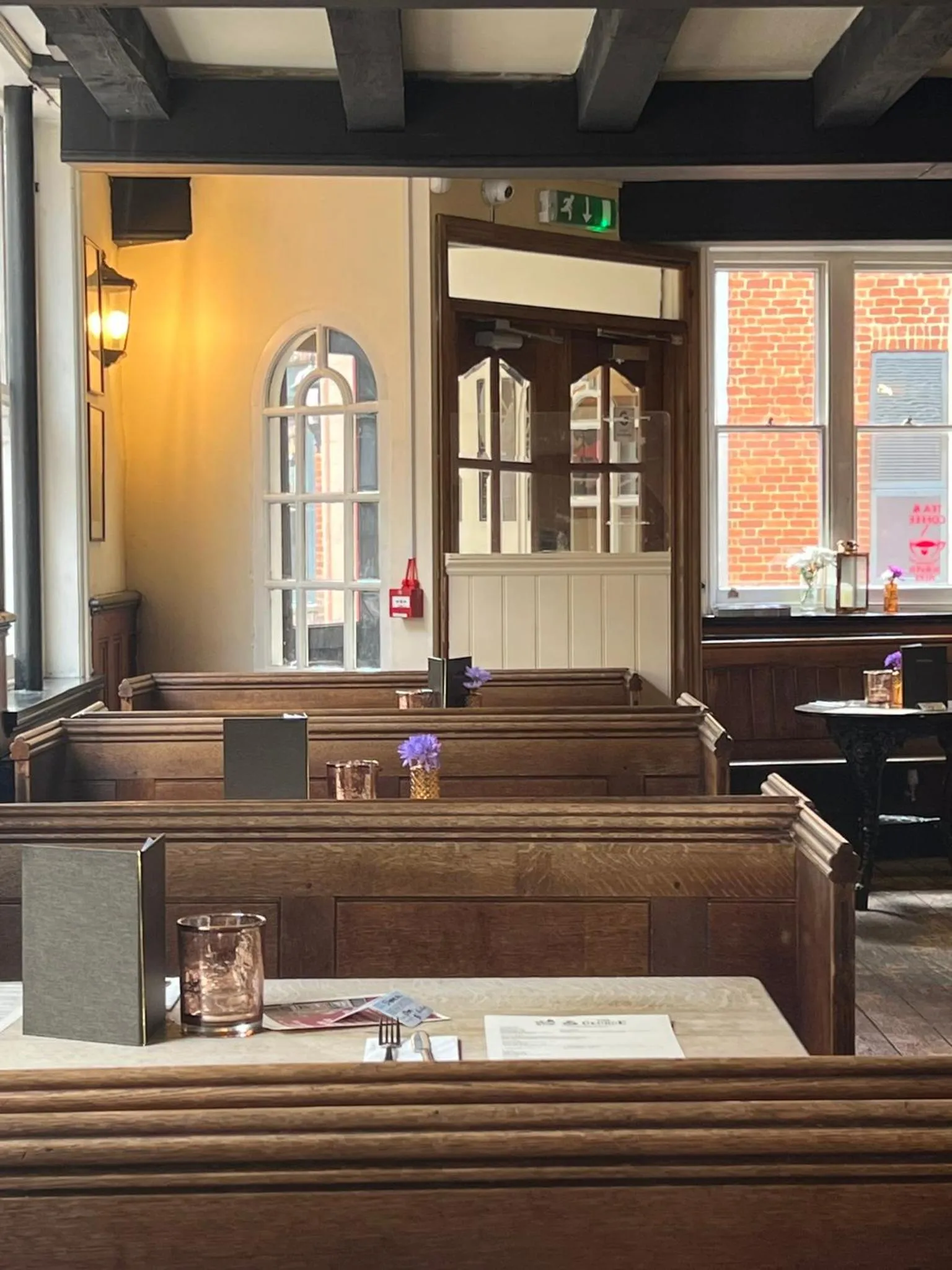 Restaurant/places to eat in The George Inn