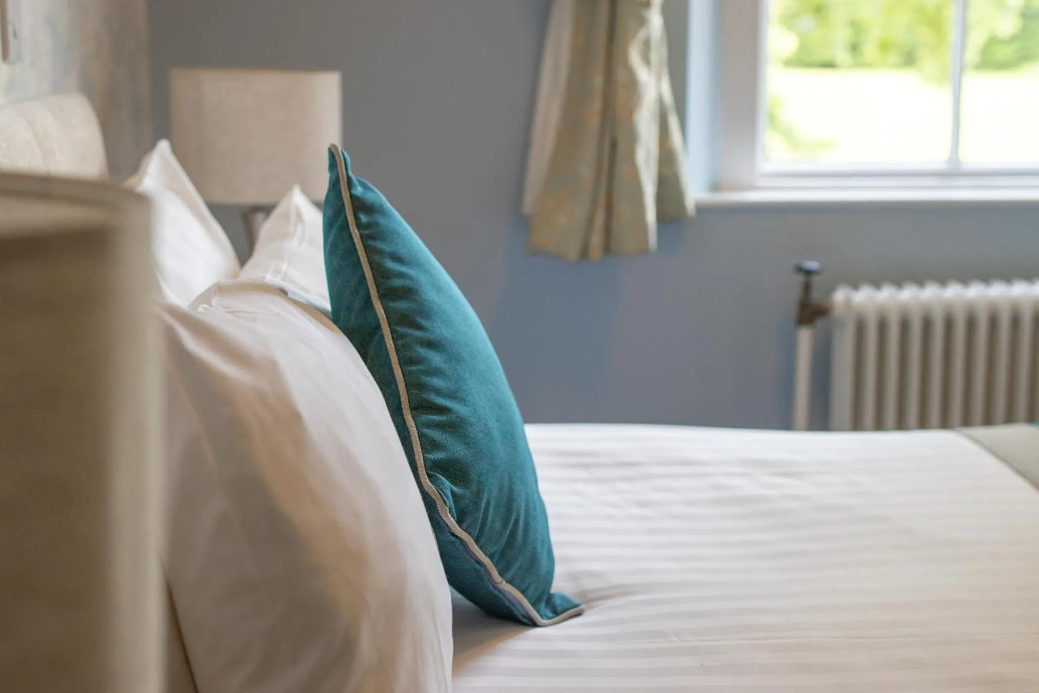 Bed in Woodland Manor Hotel