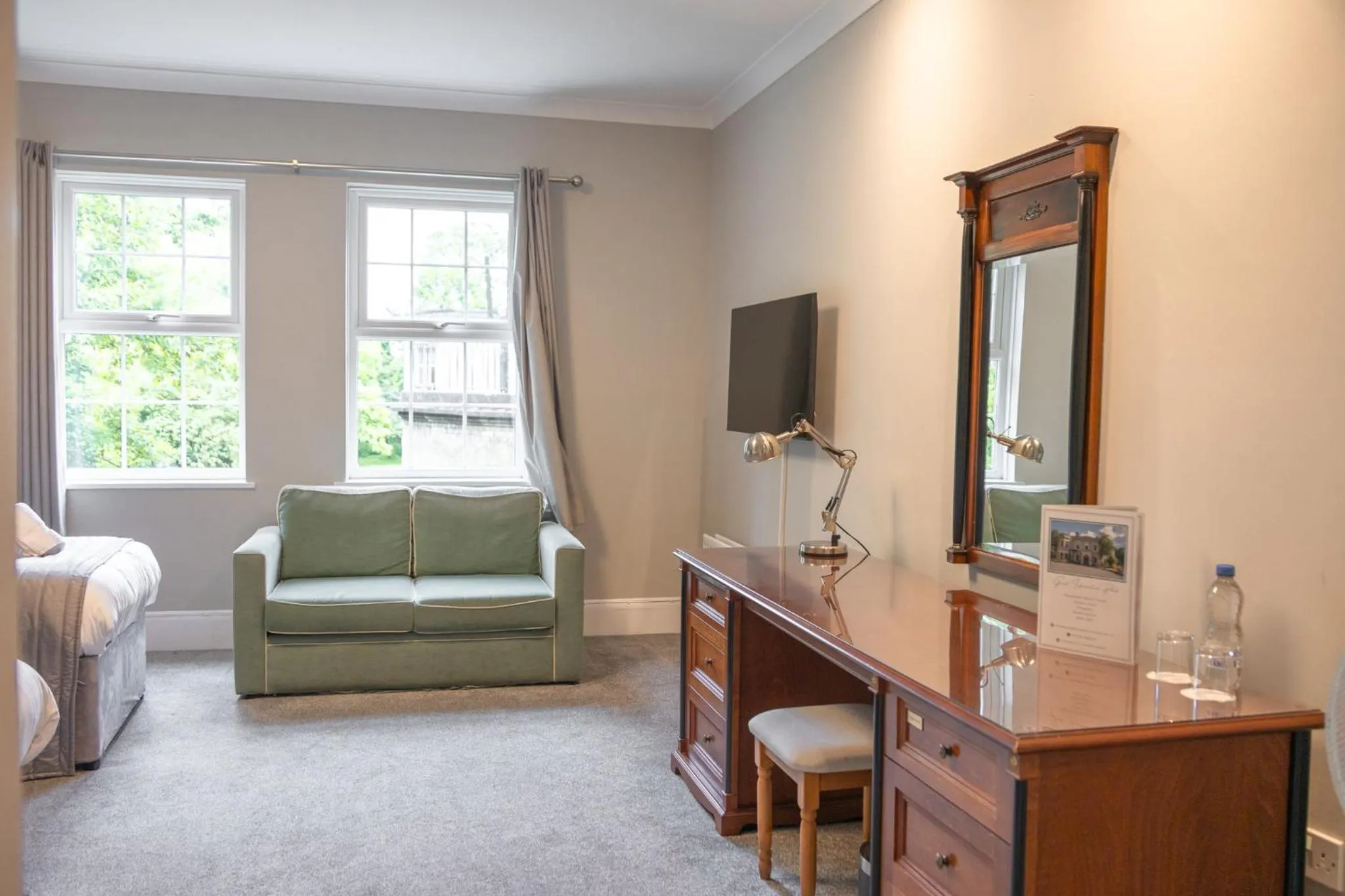 Bedroom in Woodland Manor Hotel
