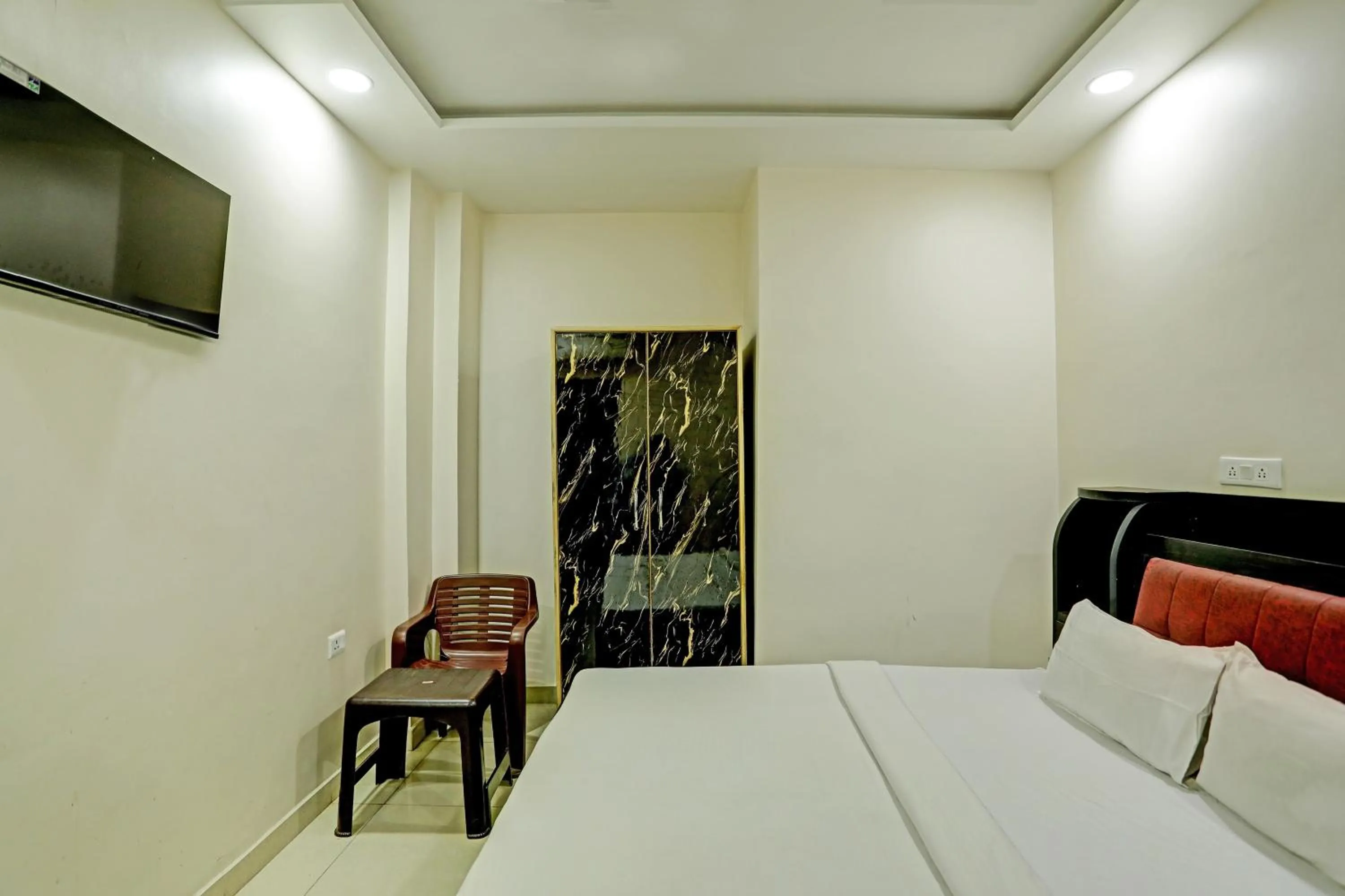 Bedroom, Bed in Super Hotel O Solam Inn