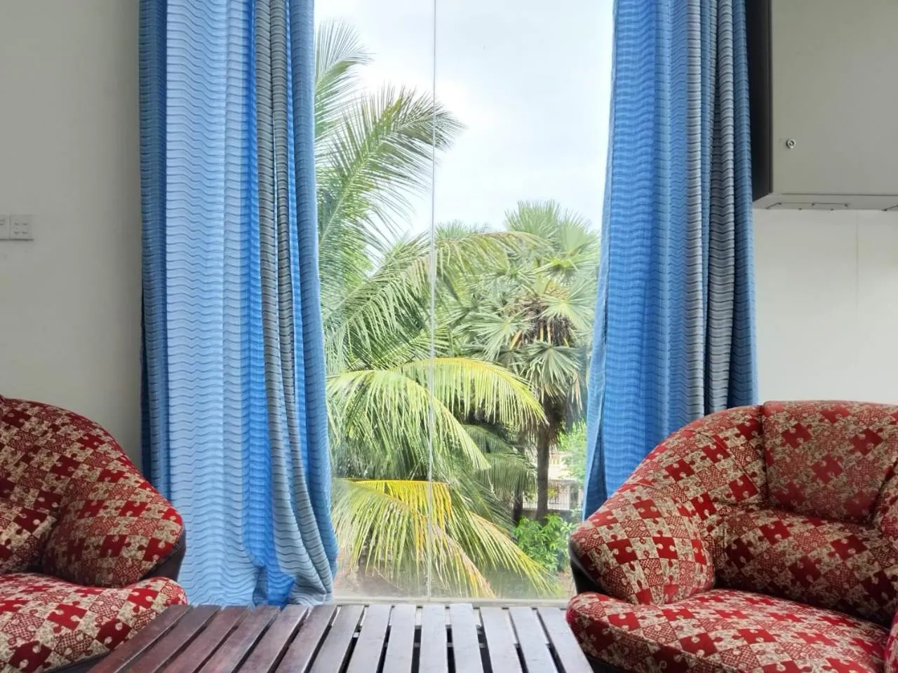 Esha Beach Resort Rooms