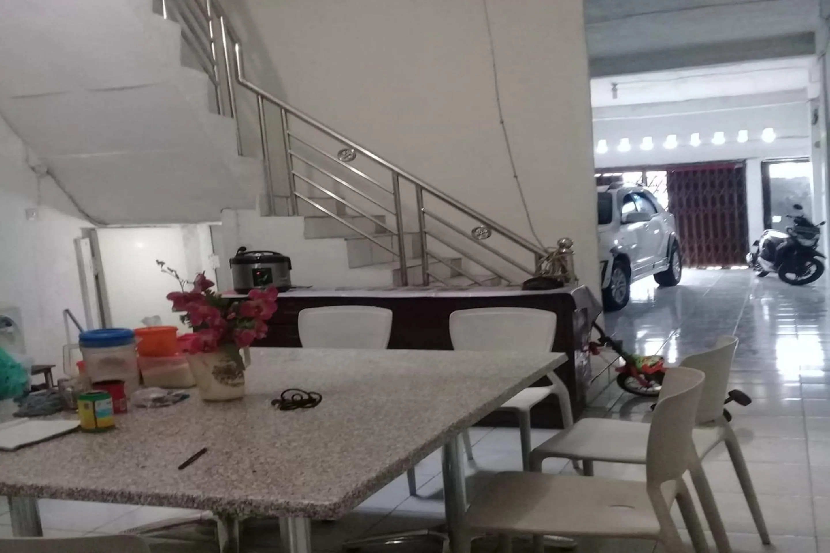 Lobby or reception in Hotel O Lewi Family Guest House Near GBKP Bangun Mulia Km. 11