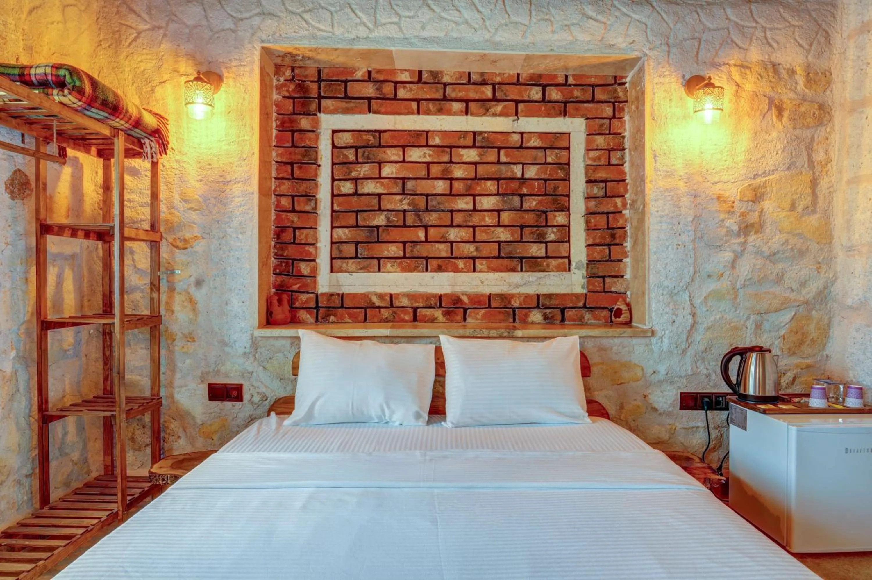 Bed in Ceran Stone House