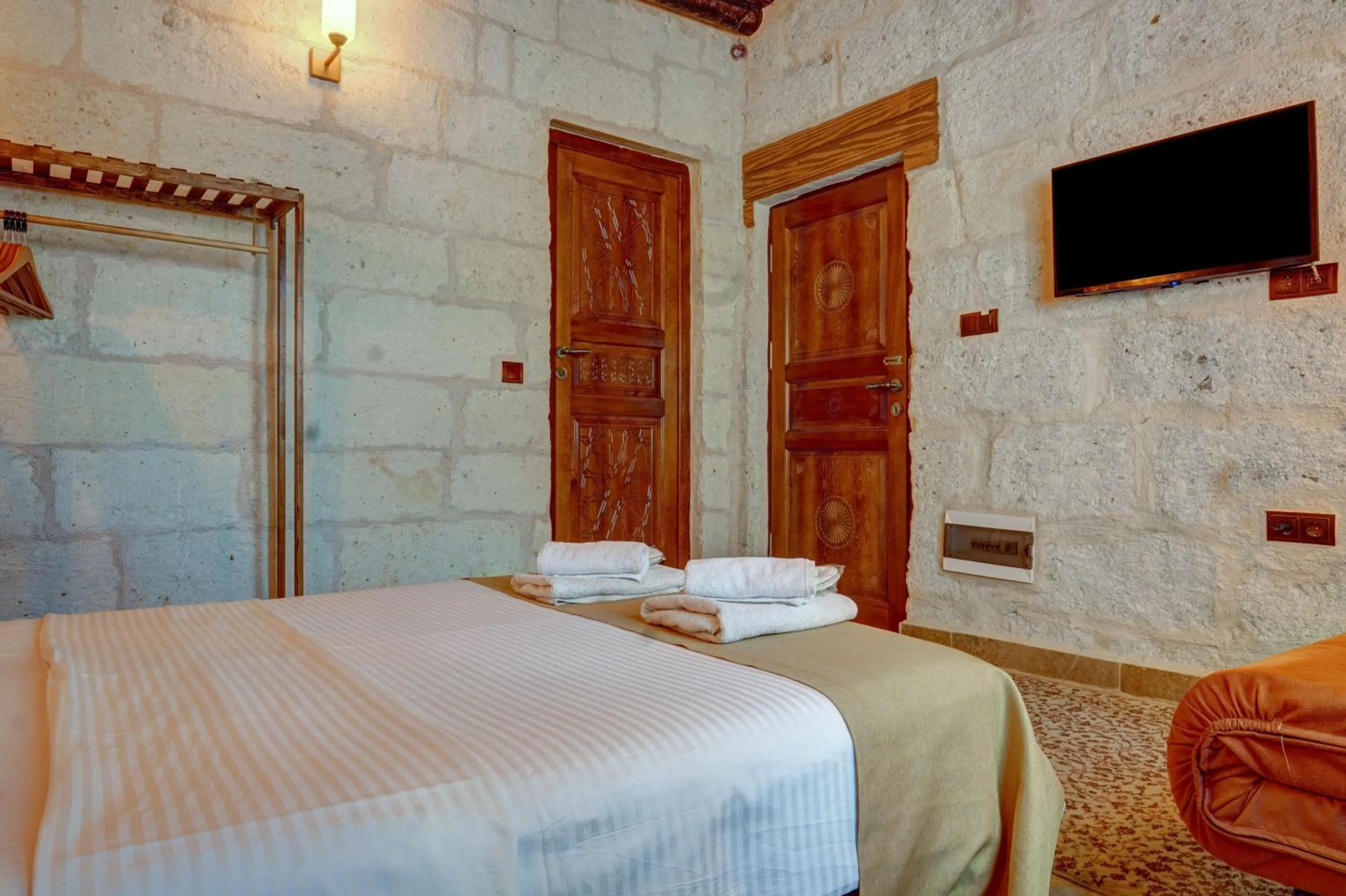 Bed in Ceran Stone House