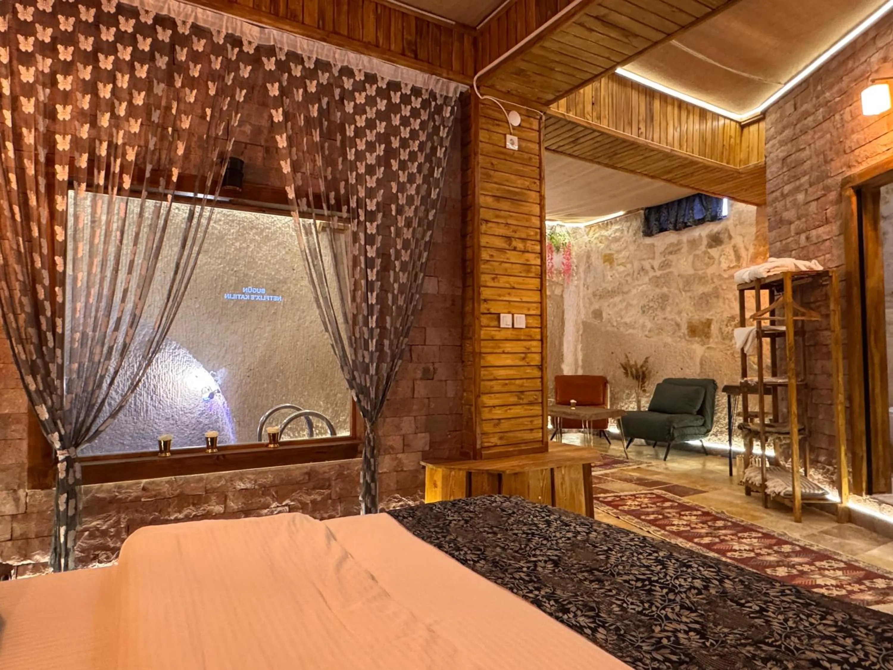 Bed in Ceran Stone House