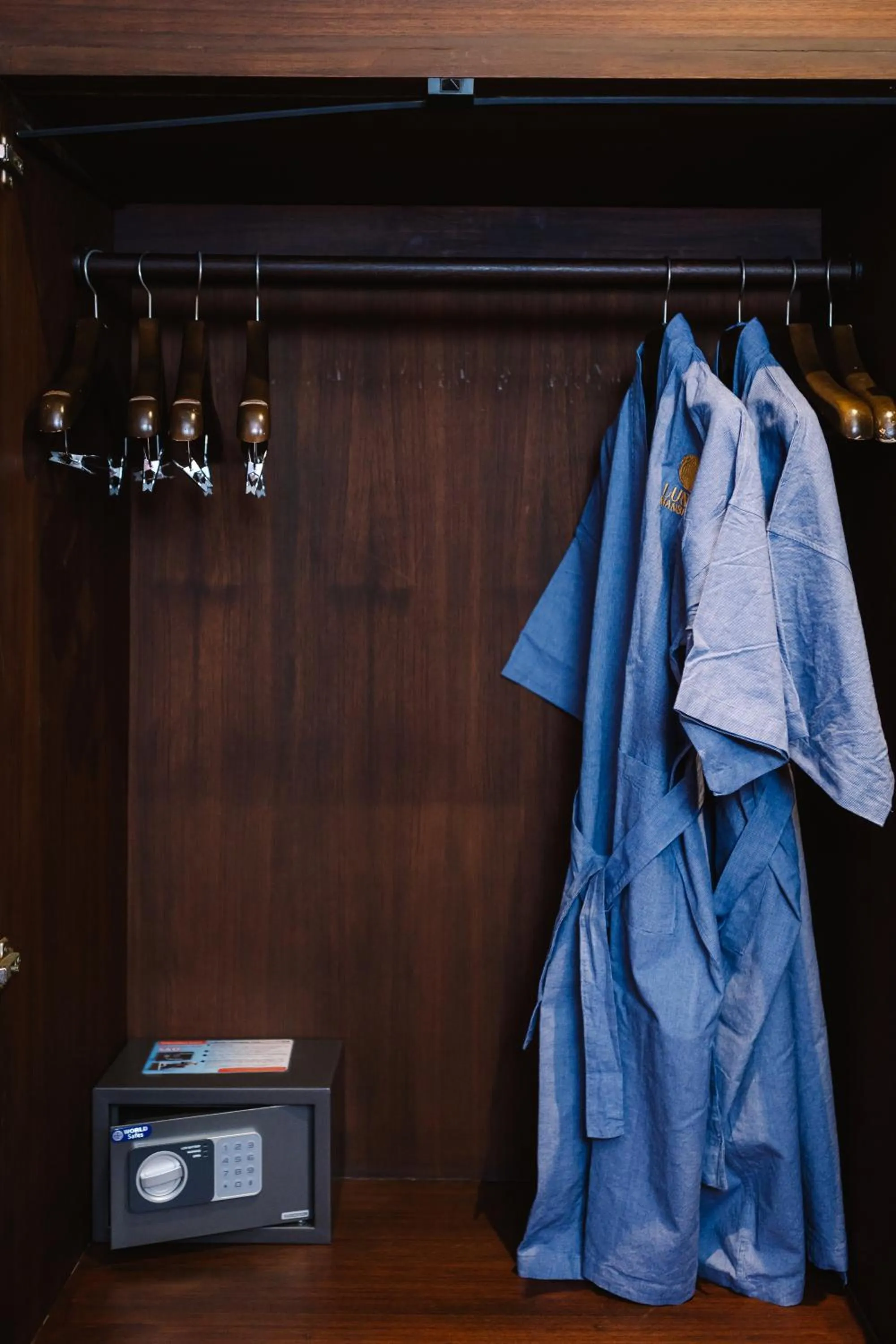 safe in Lunar Mansion Hotel