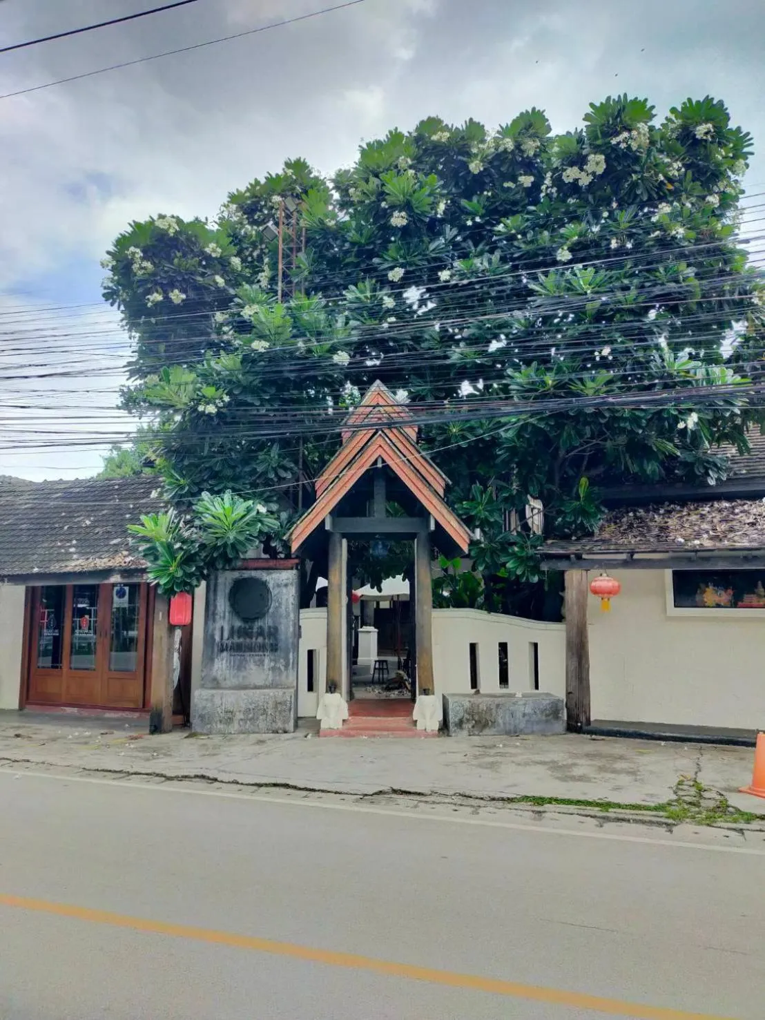 Facade/entrance in Lunar Mansion Hotel