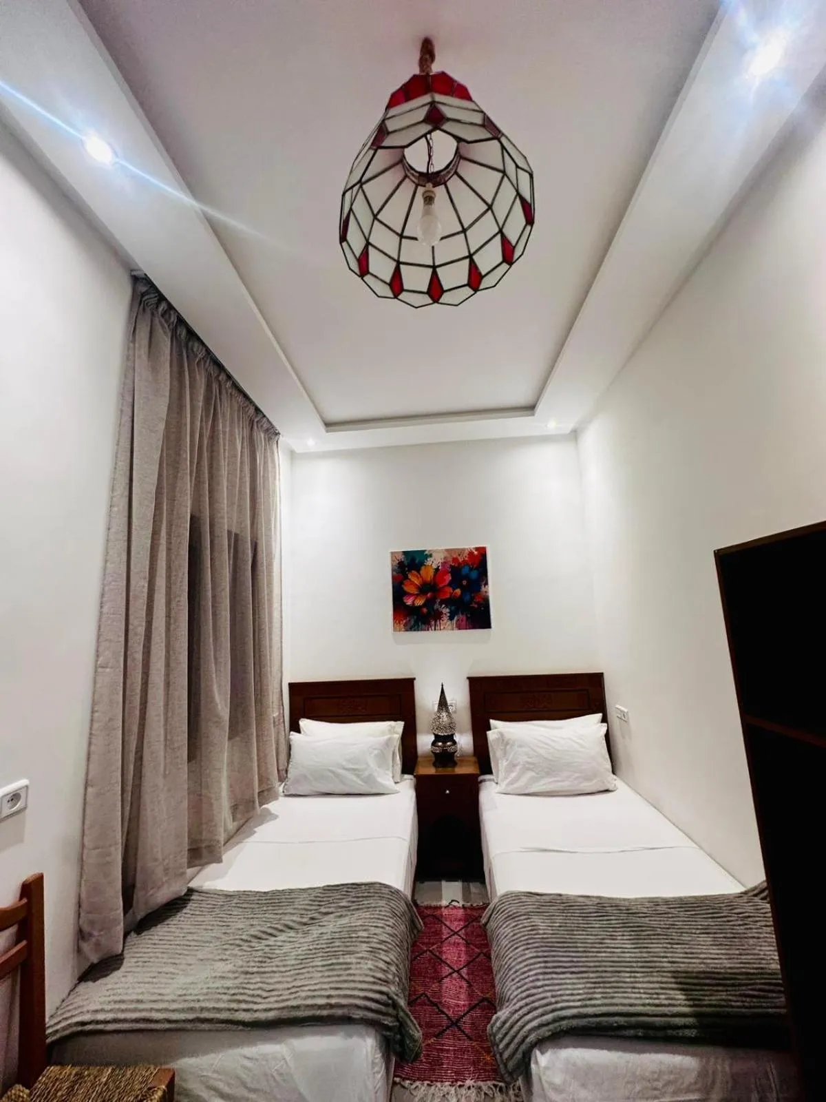 Property building, Bed in Riad hotel Cecil