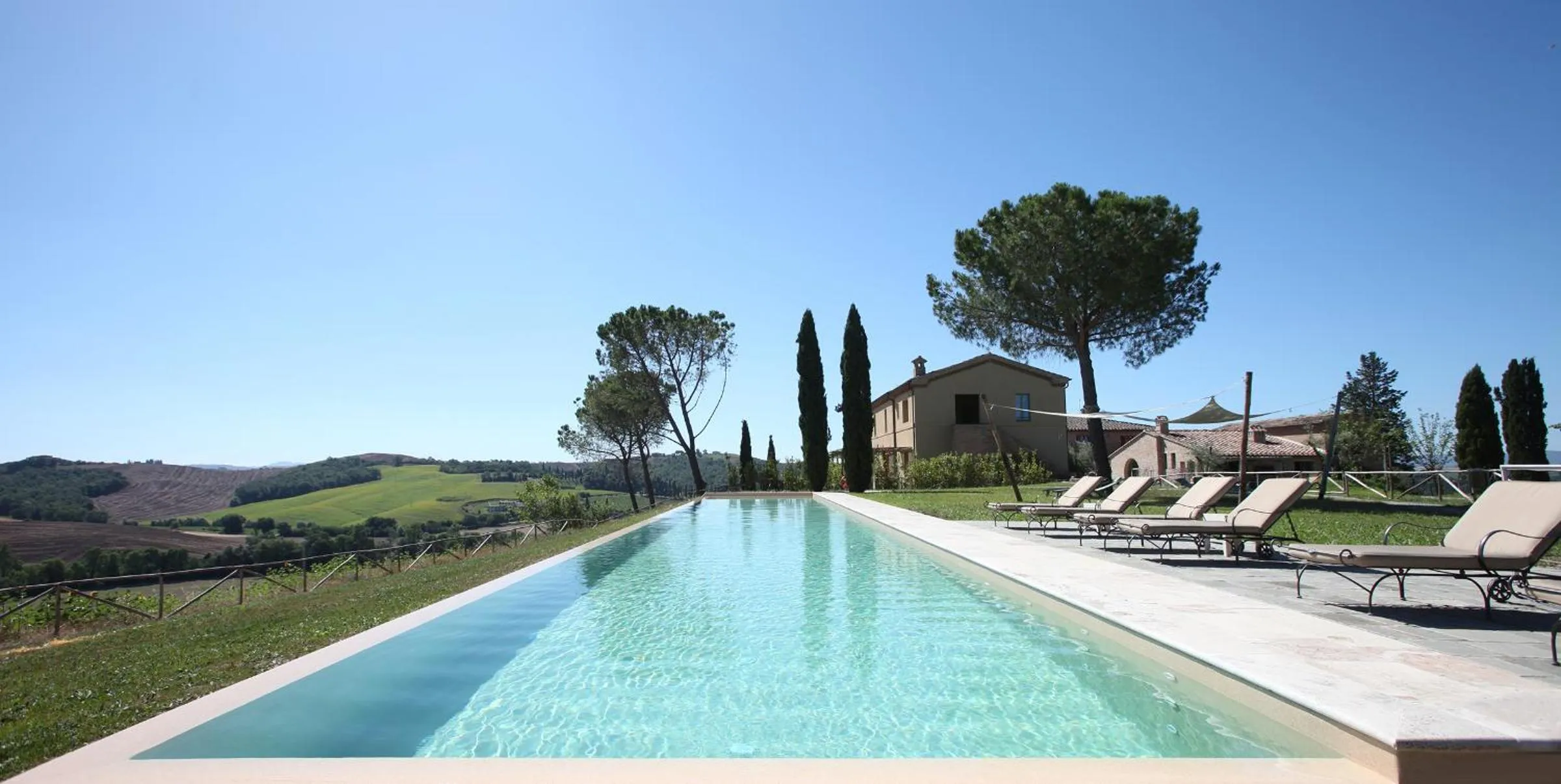 Property building in Tenuta d'Arbia, Siena