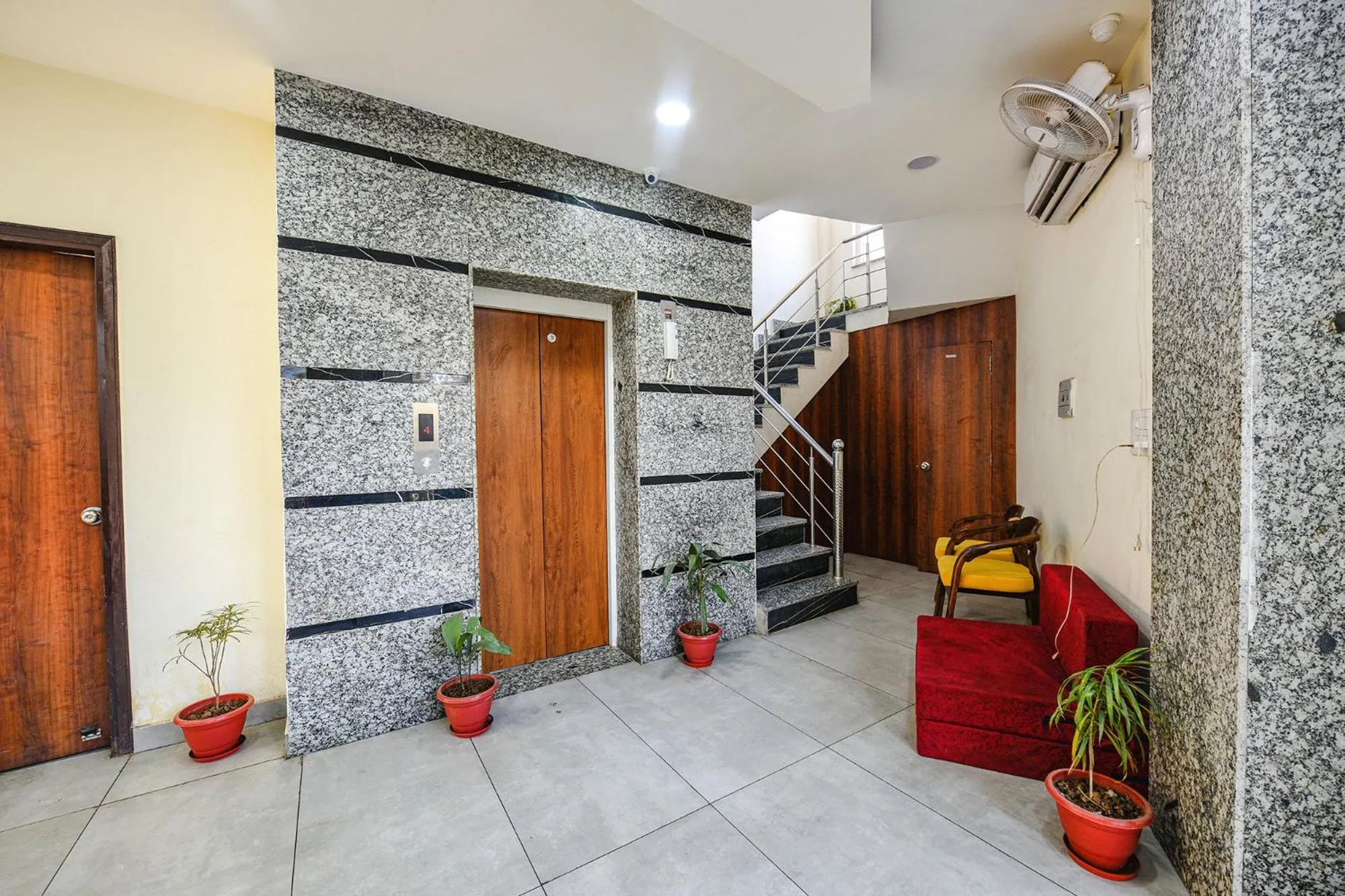 elevator in Via HC Dream Majestic