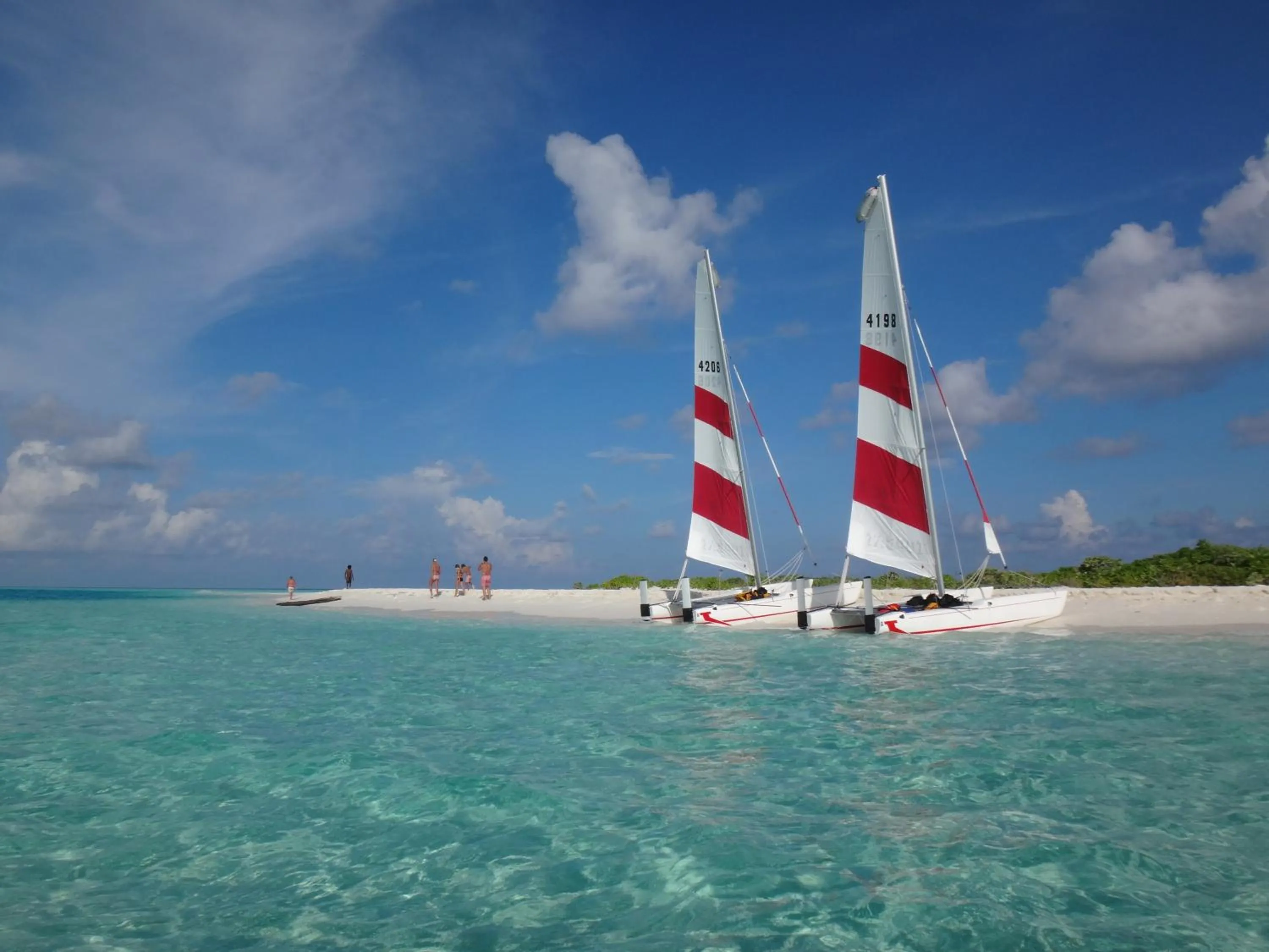 Beach in Rasdhoo Coralville