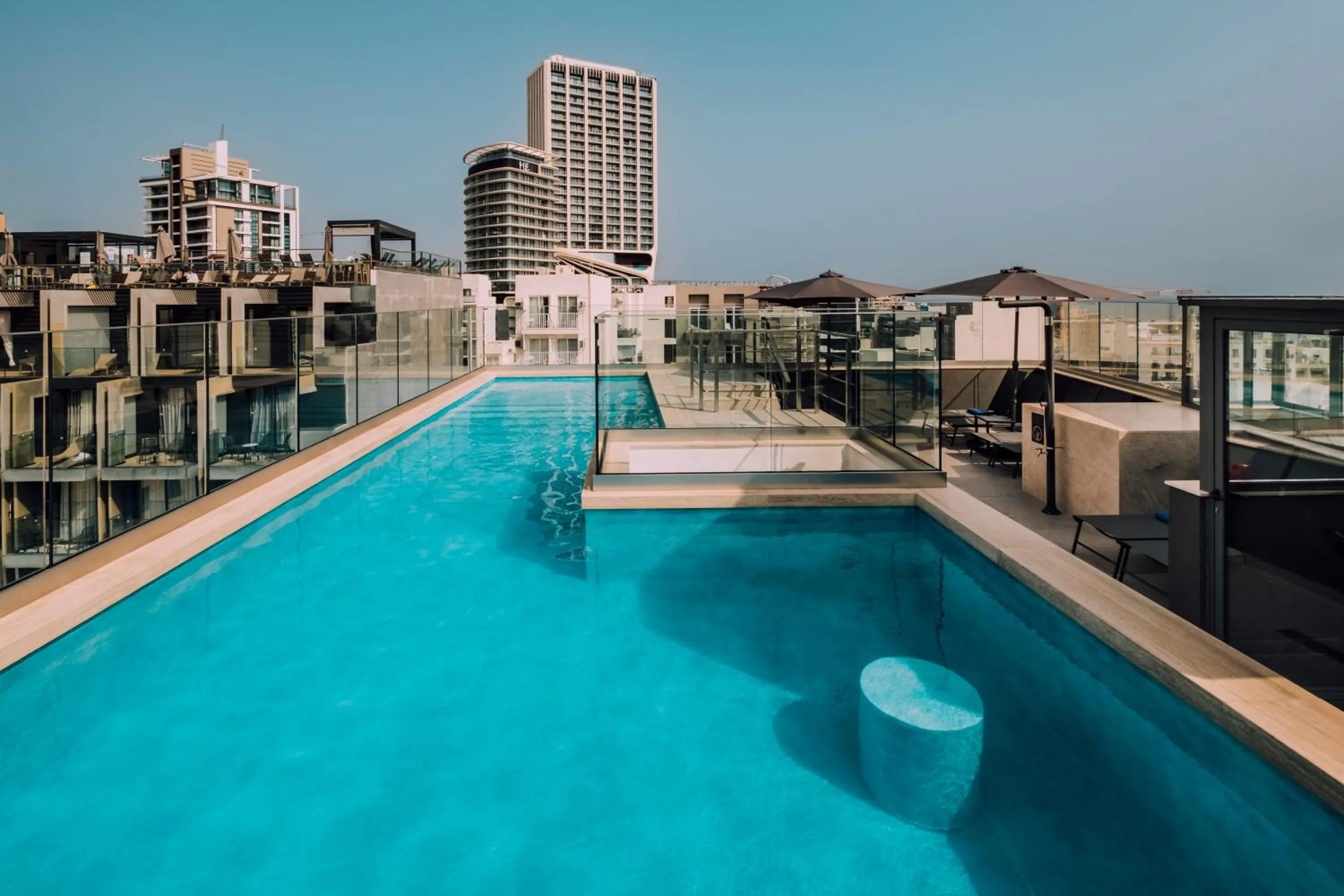 Swimming pool in Spinola Hotel