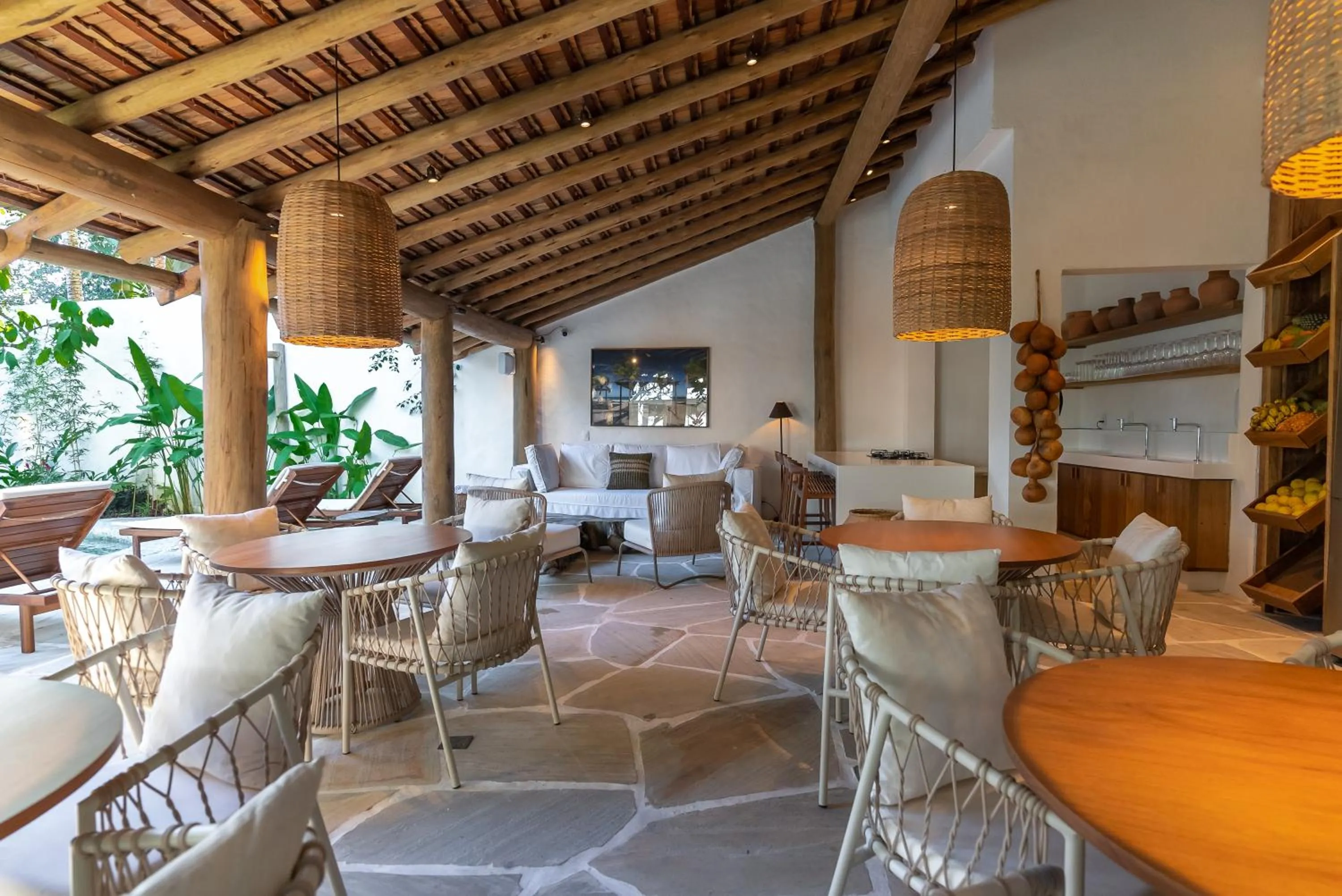 Restaurant/places to eat in Hotel Vila São João